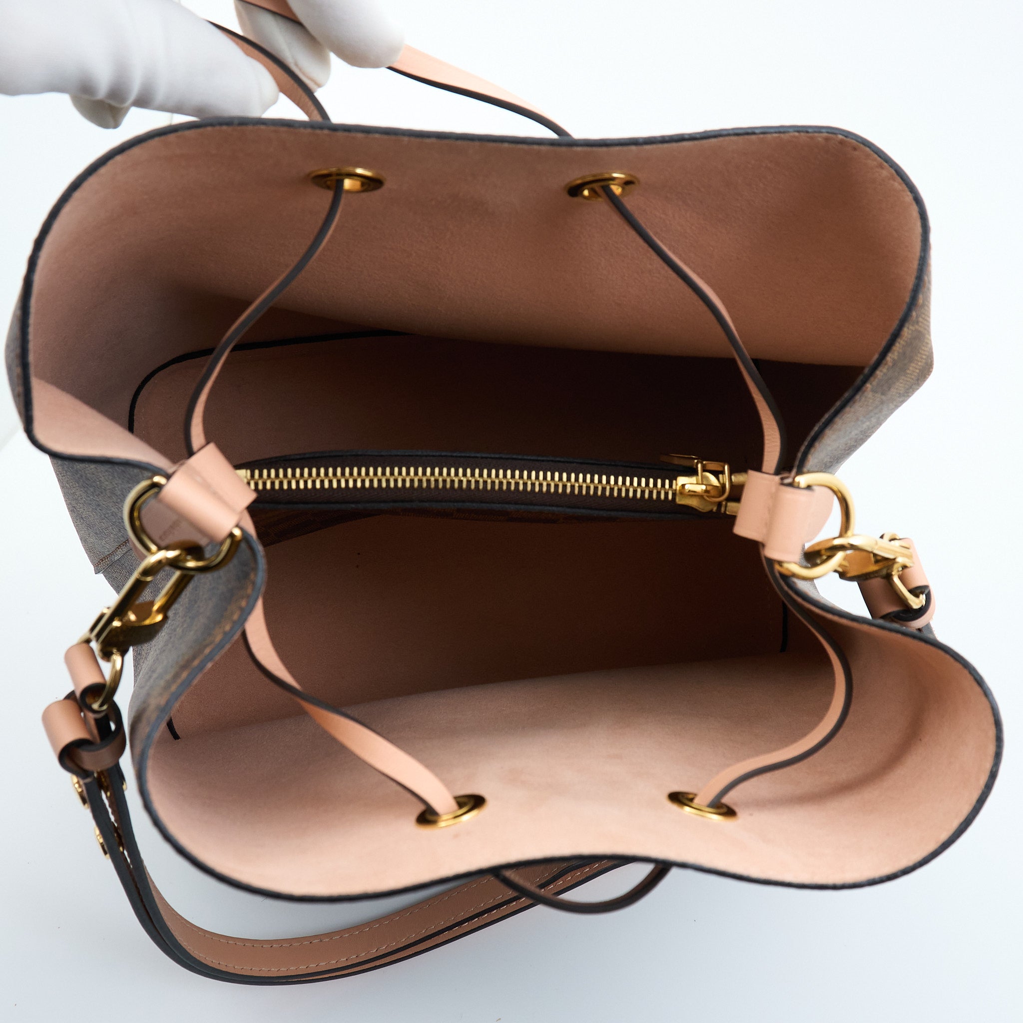 Louis Vuitton Neo Noe Bucket Bag Pink