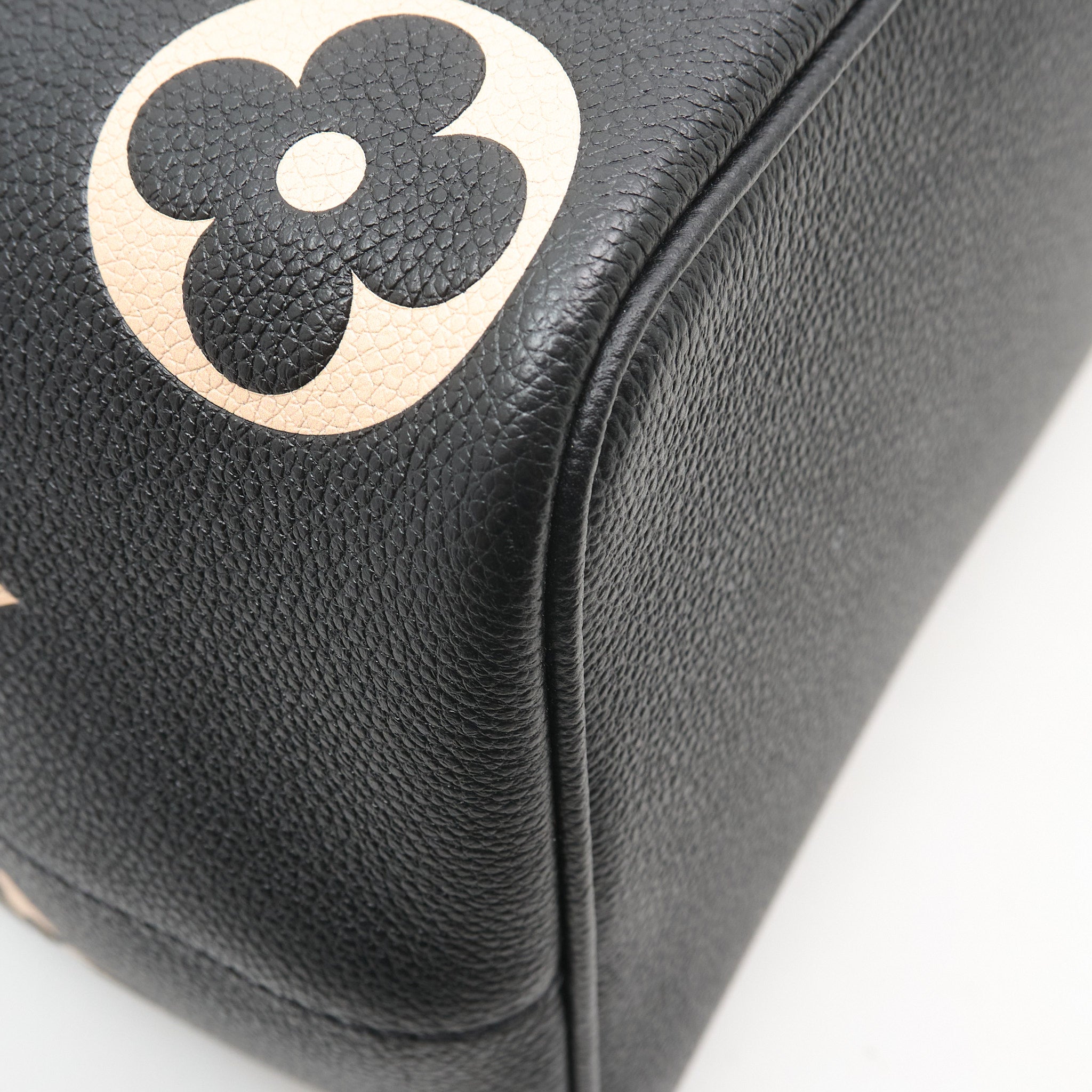 Louis Vuitton Neo Noe MM