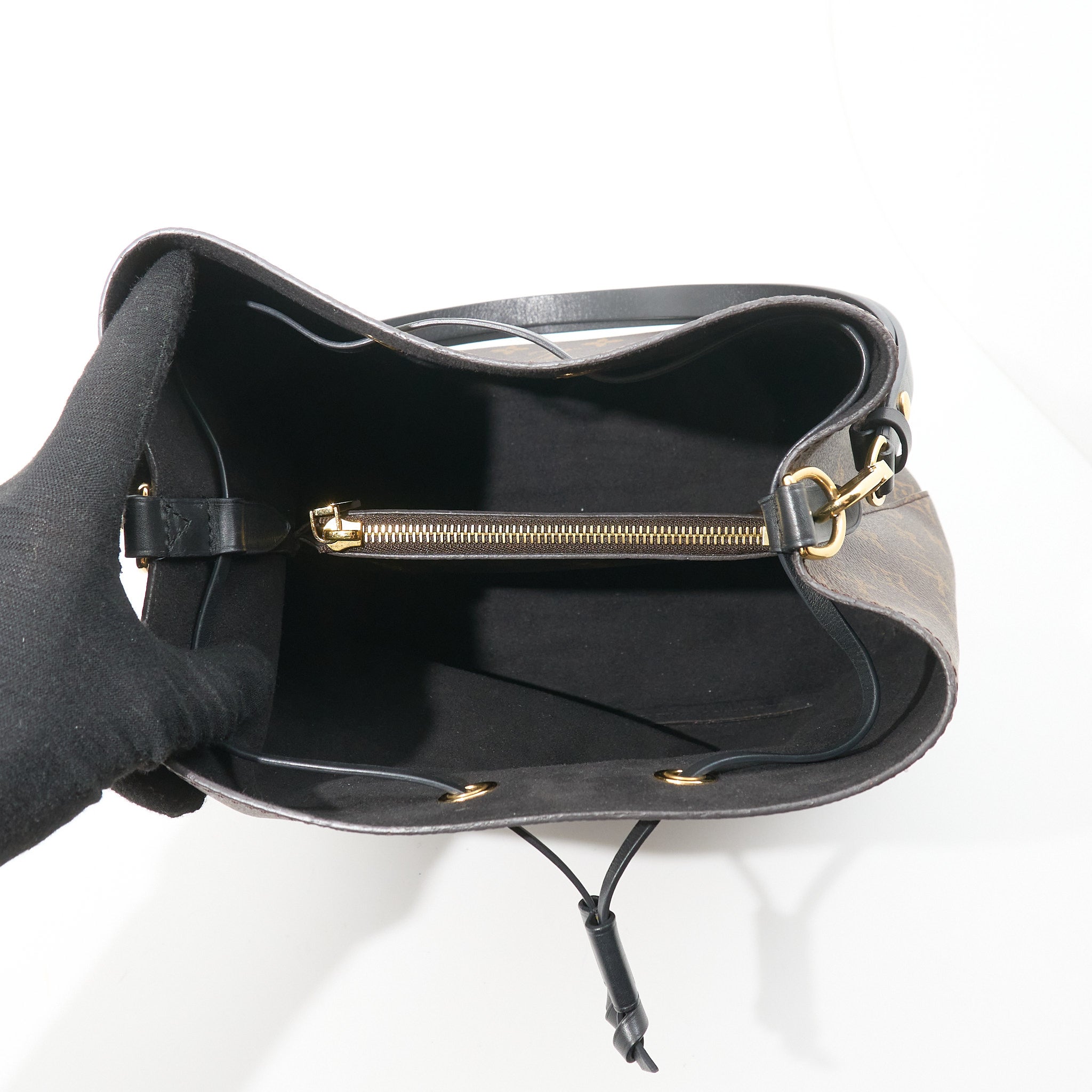 Louis Vuitton Neo Noe Monogram Bucket Bag