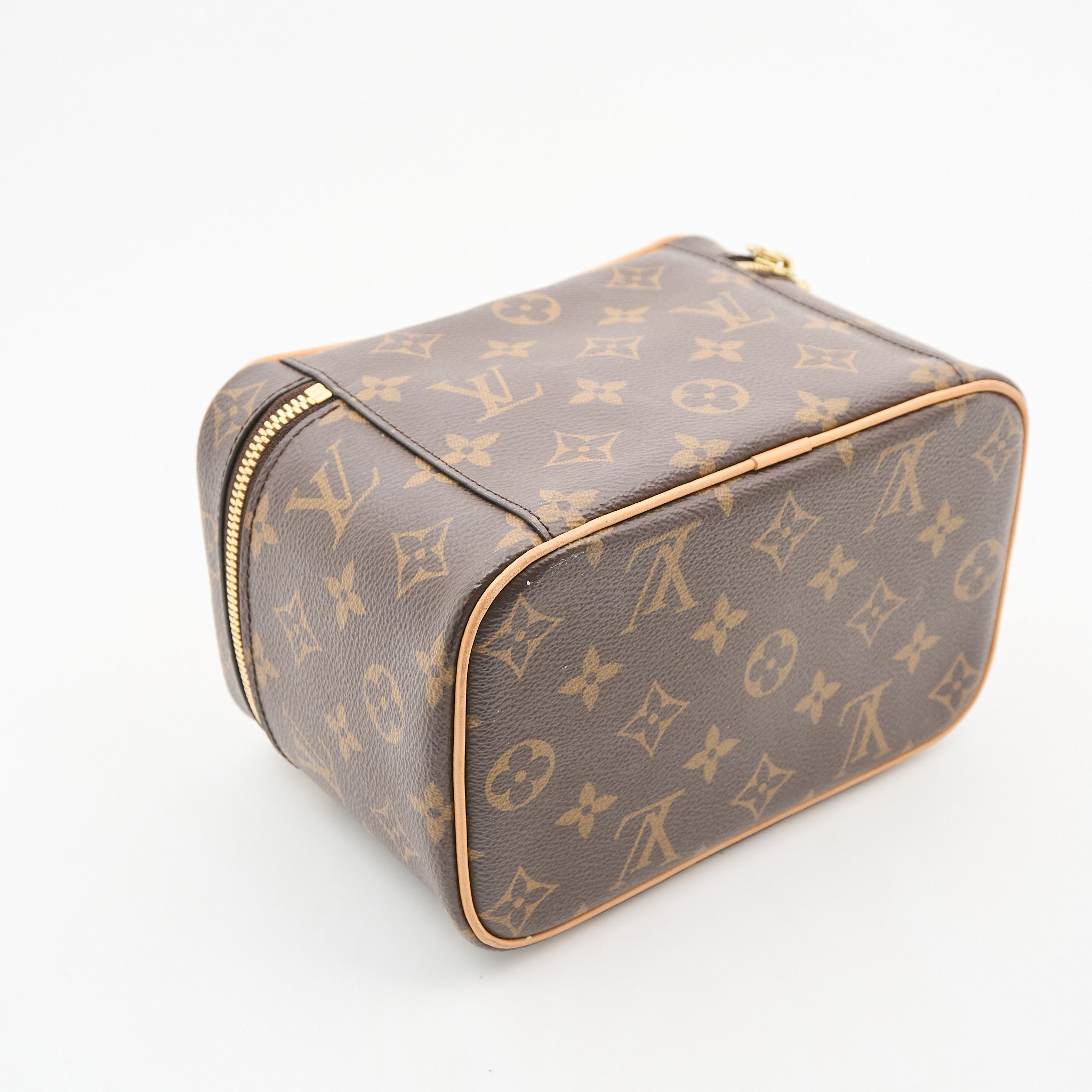 Louis Vuitton Nice Monogram Case
