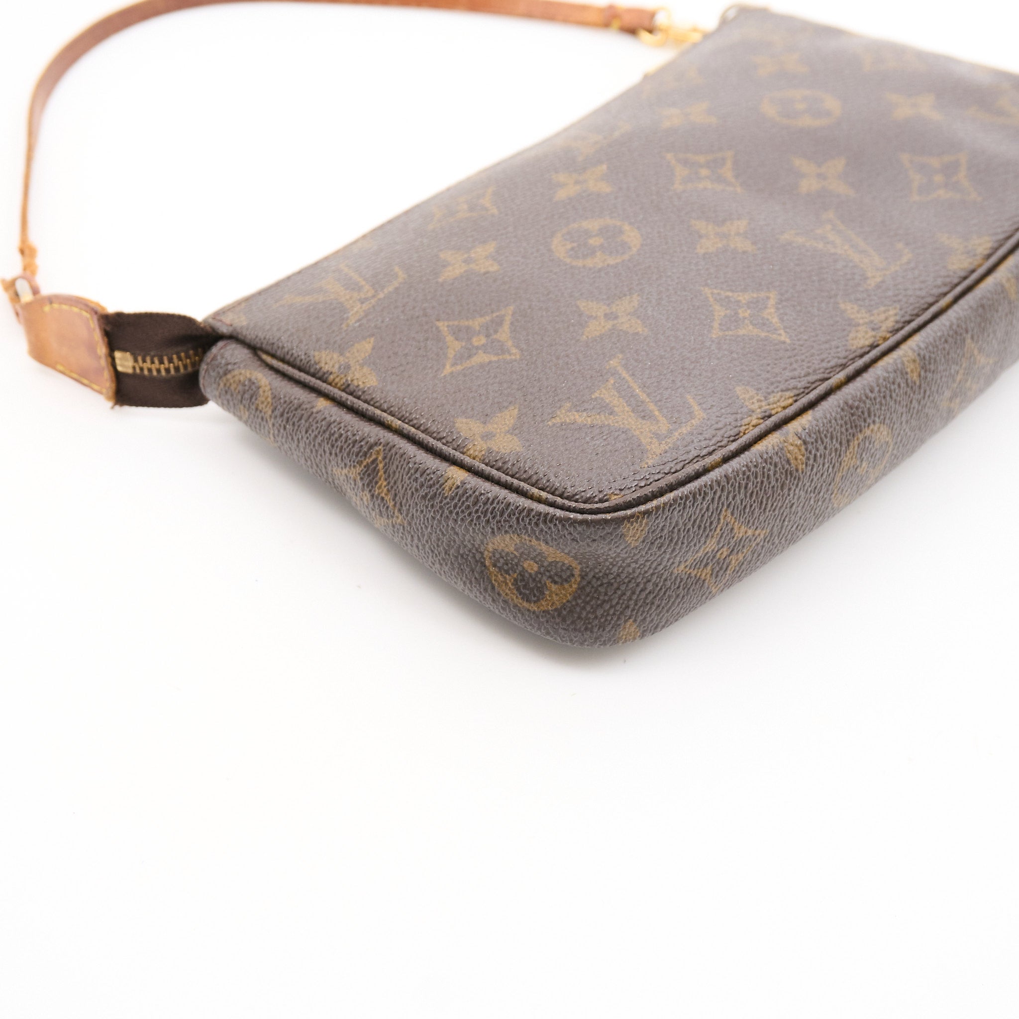 Louis Vuitton Vintage Monogram Pochette