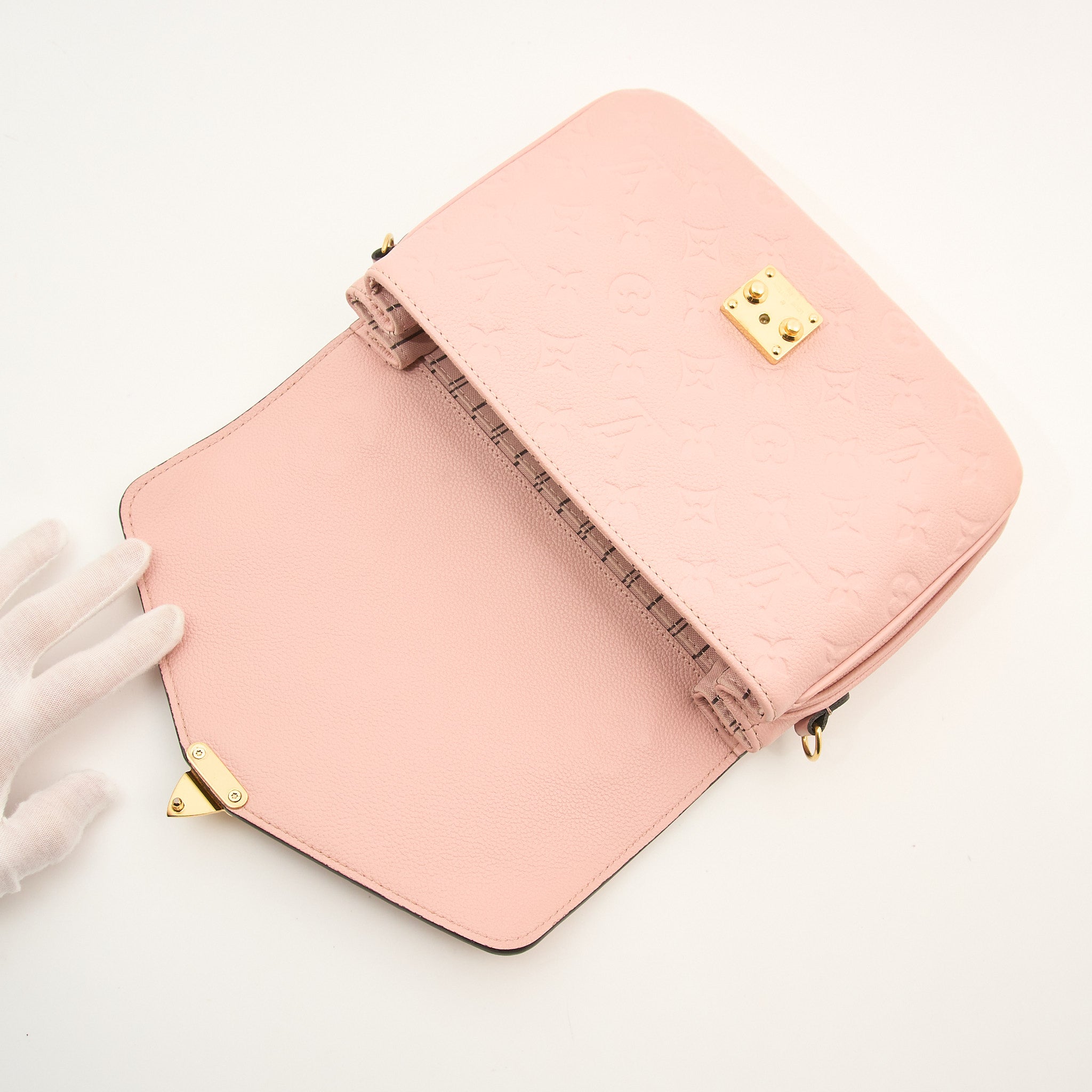 Louis Vuitton Pochette Metis Rose Poudre Empriente Leather