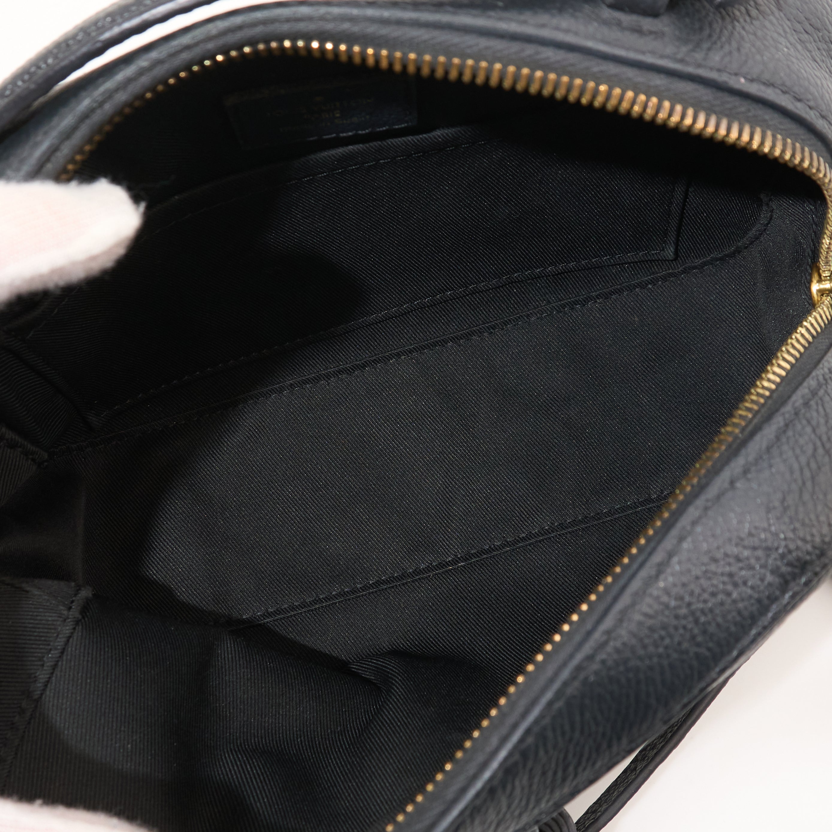 Louis Vuitton Saintonge Black Bag
