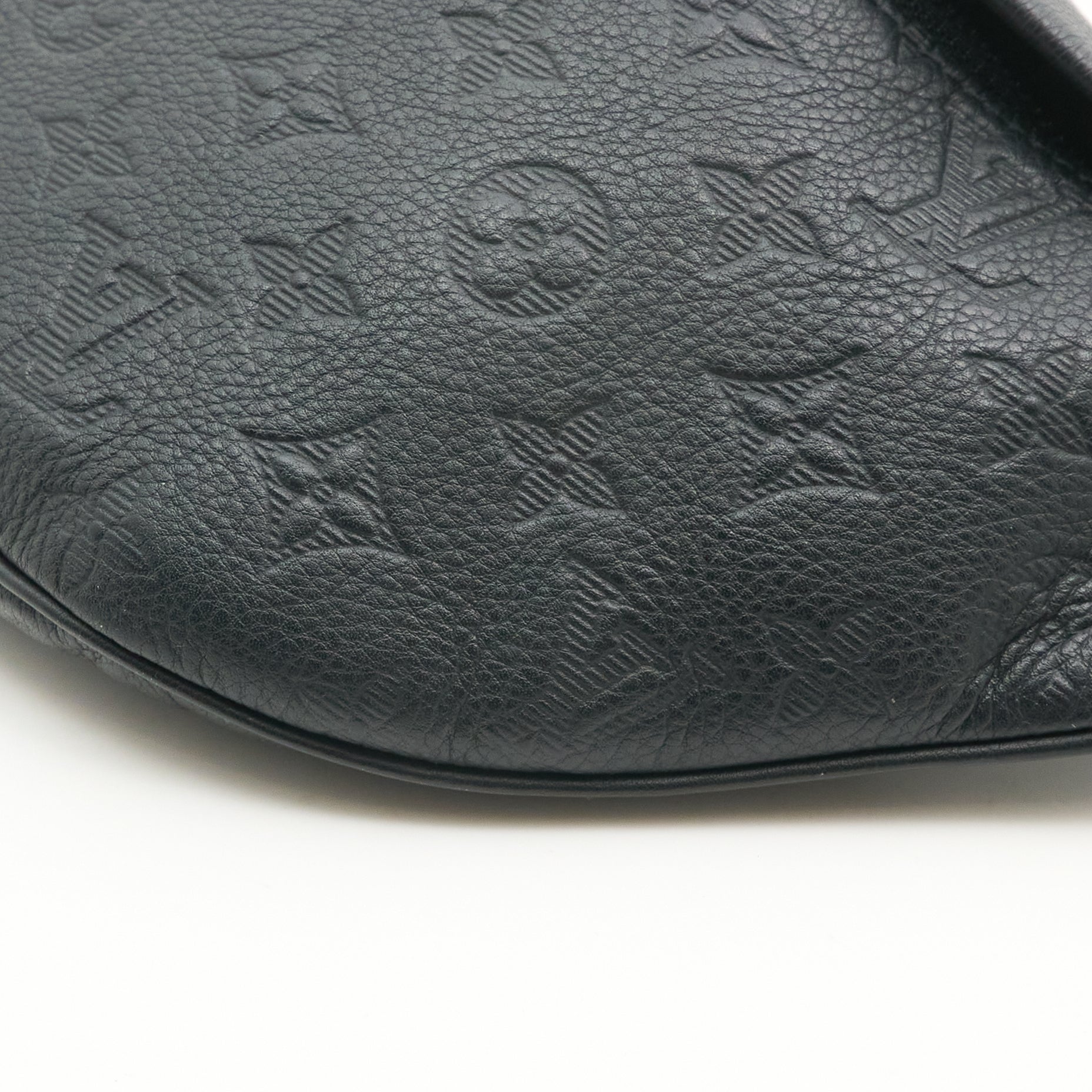 Louis Vuitton Discovery Bumbag in Monogram Shadow Leather