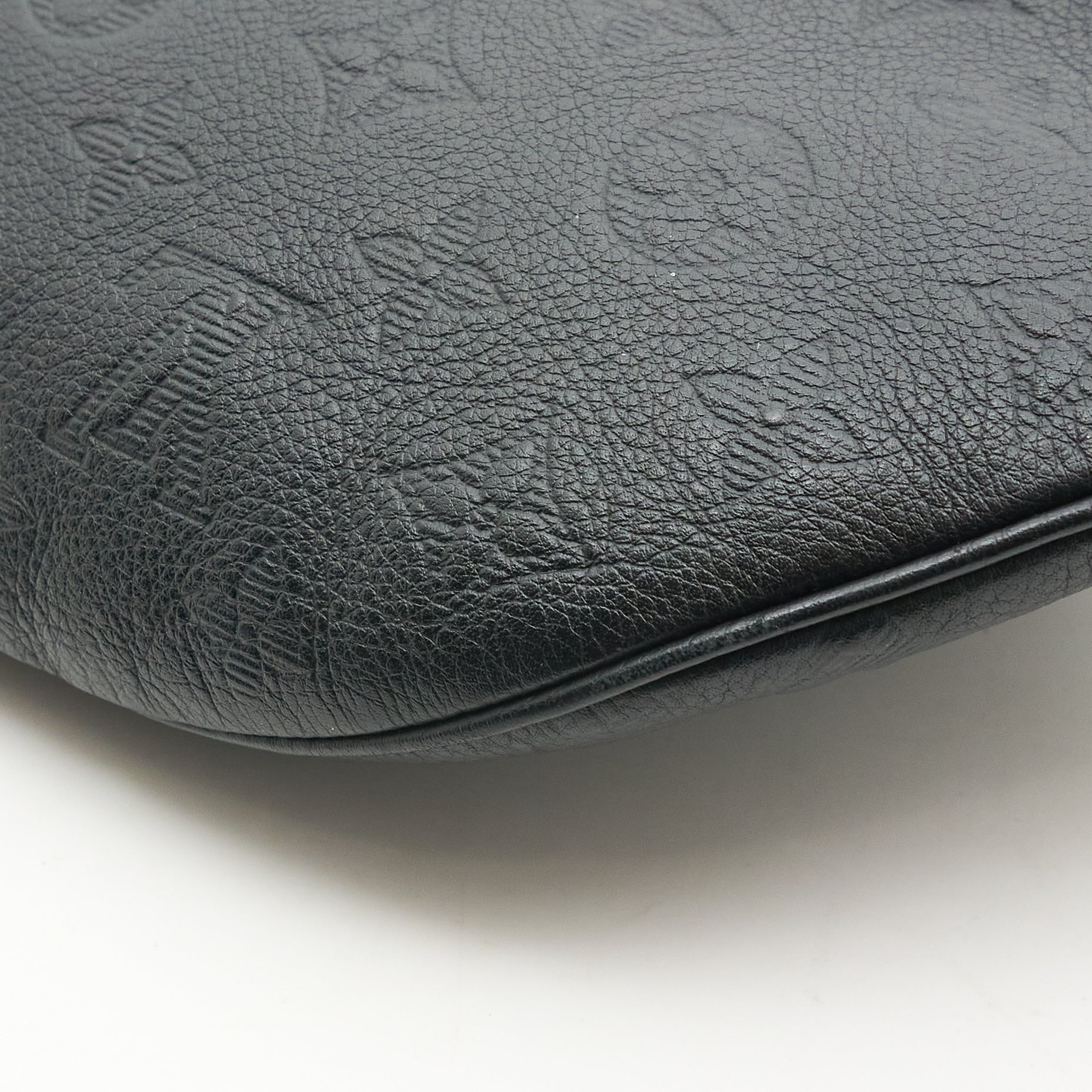 Louis Vuitton Discovery Bumbag in Monogram Shadow Leather