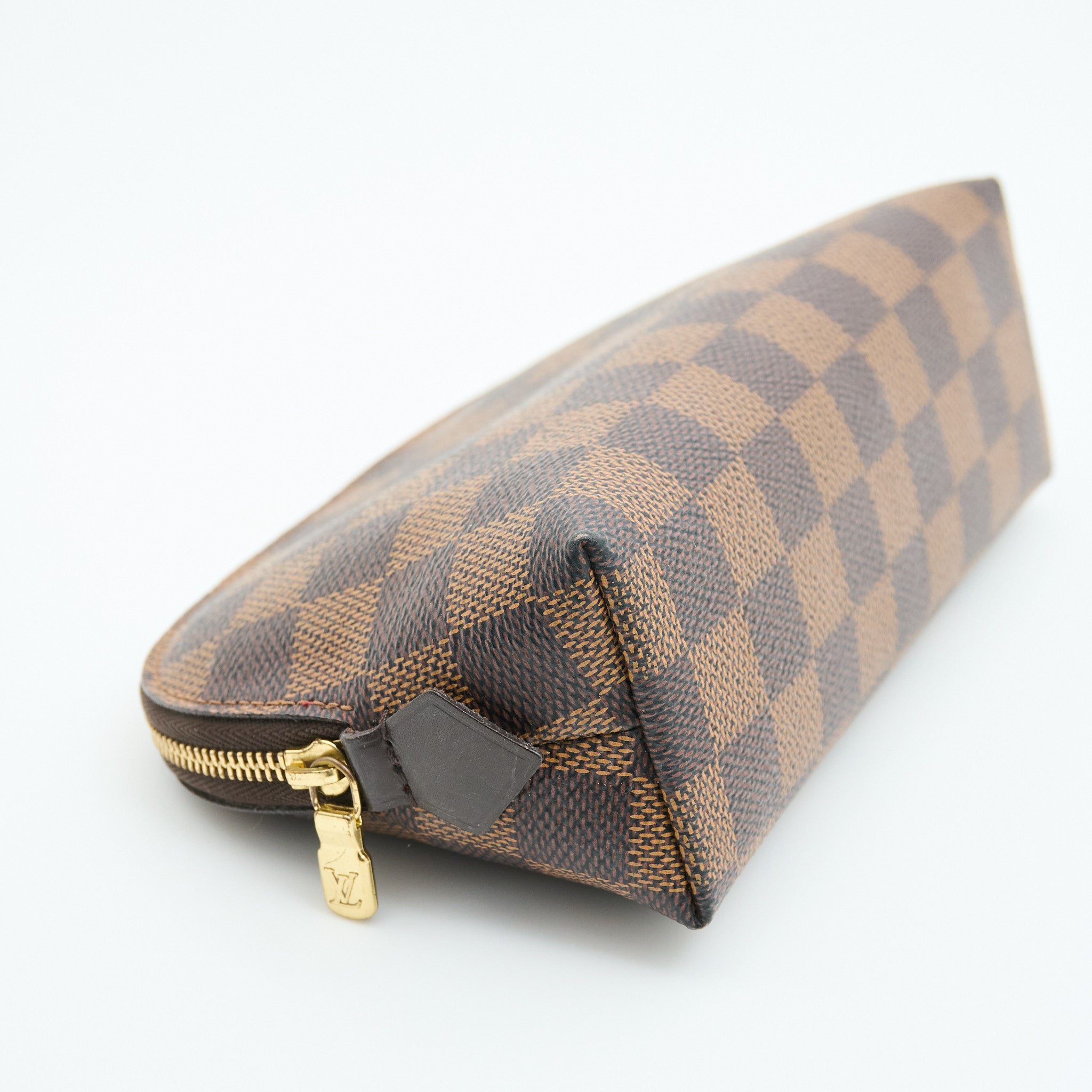Louis Vuitton Cosmetic Pouch in Damier Ebene