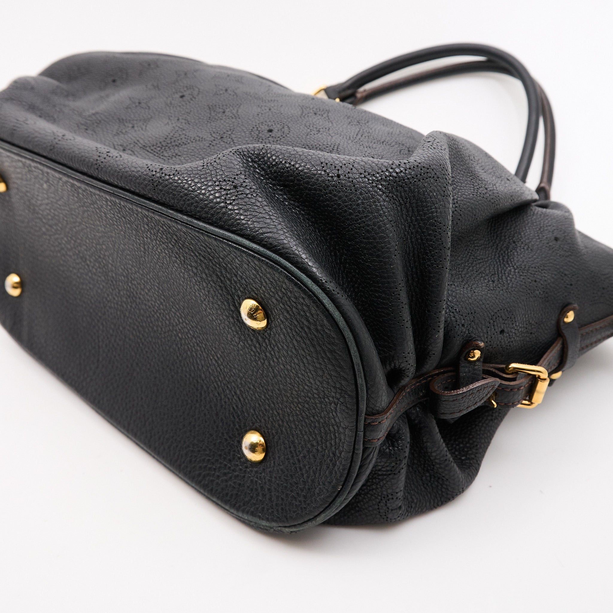 Louis Vuitton Black Mahina Hobo shoulder Bag