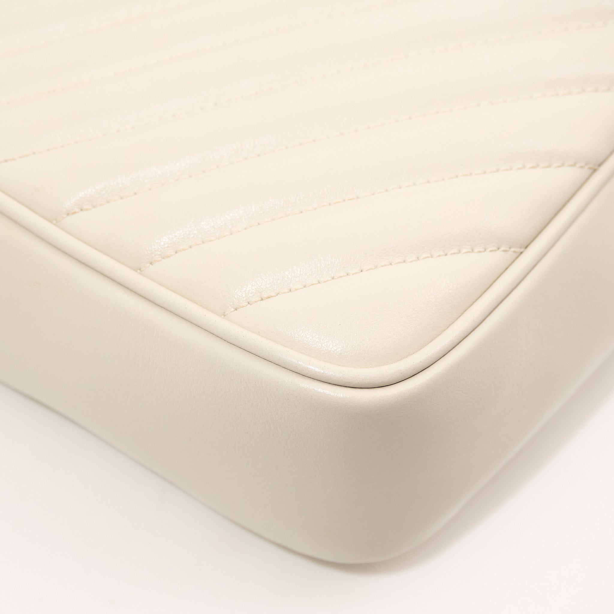 Saint Laurent Lou Camera Bag in Crema Soft