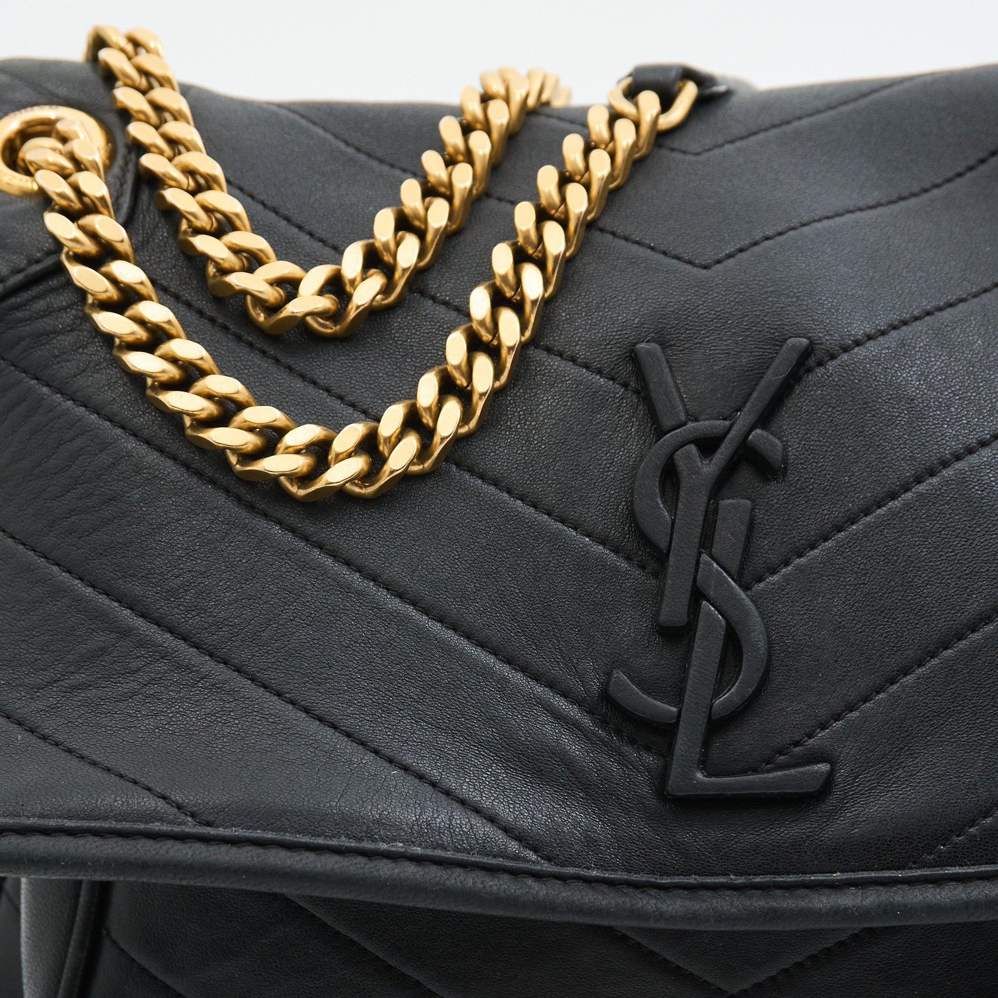 Saint Laurent Medium Nikki Bag