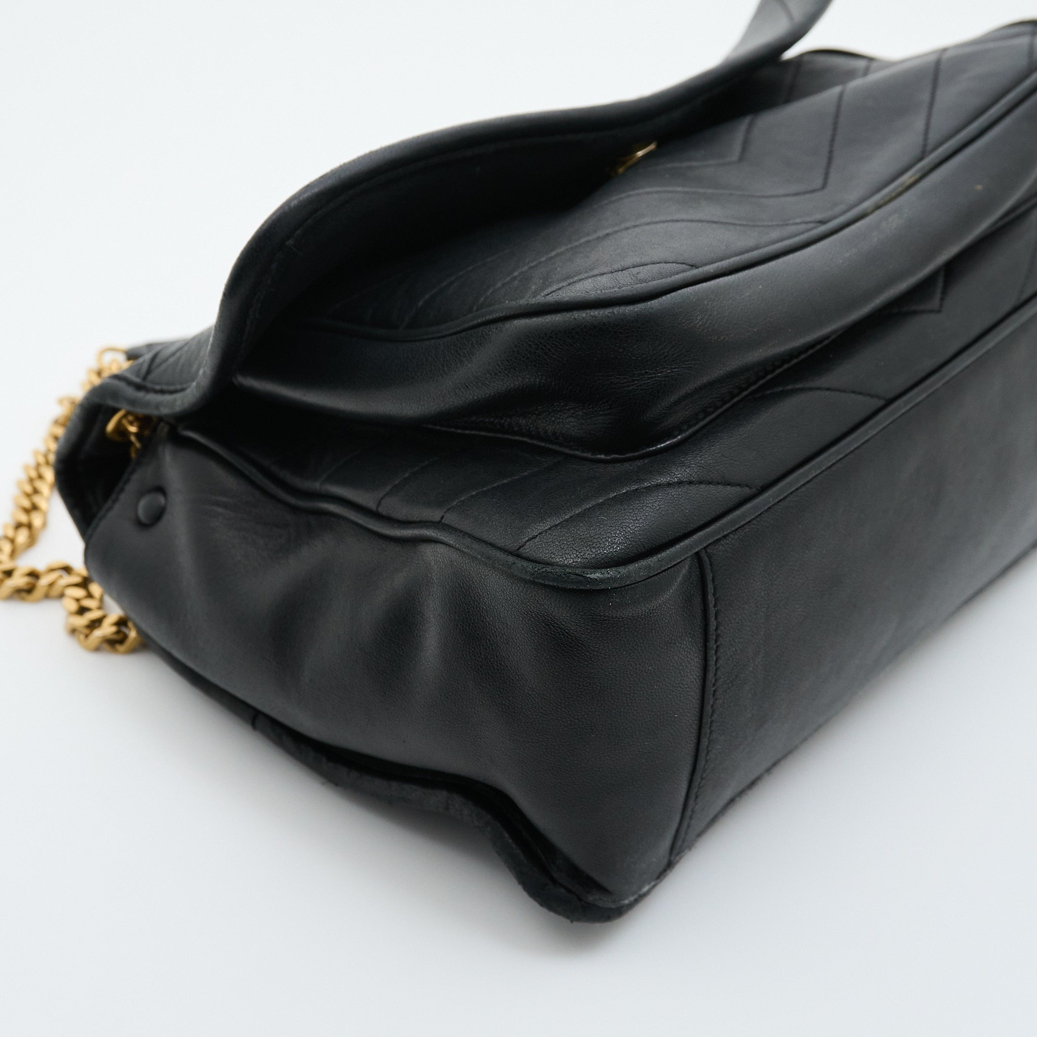 Saint Laurent Medium Nikki Bag