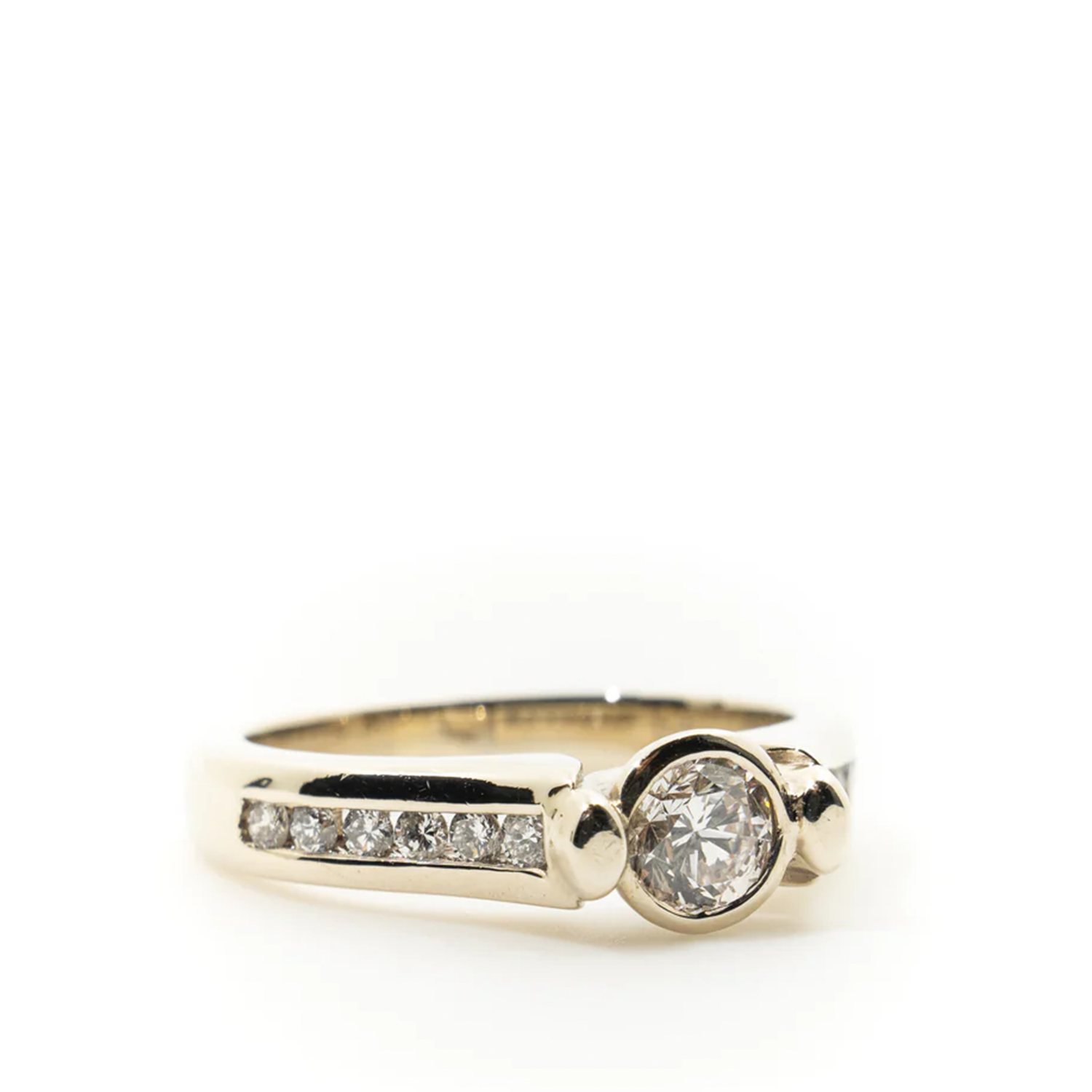 Custom 14ct White Gold Solitaire Ring