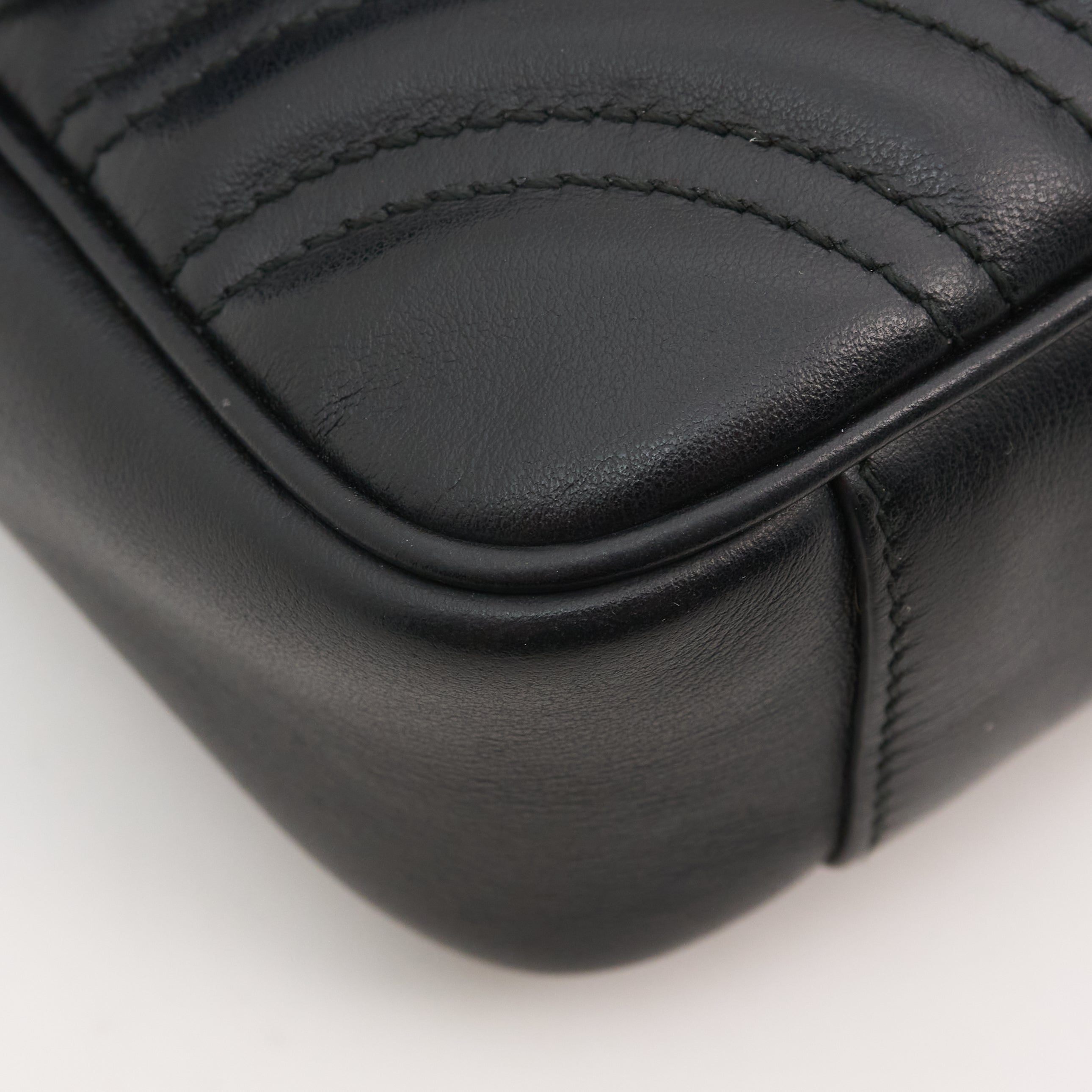 Gucci GG Marmont Matelassé Shoulder Flap Bag Black