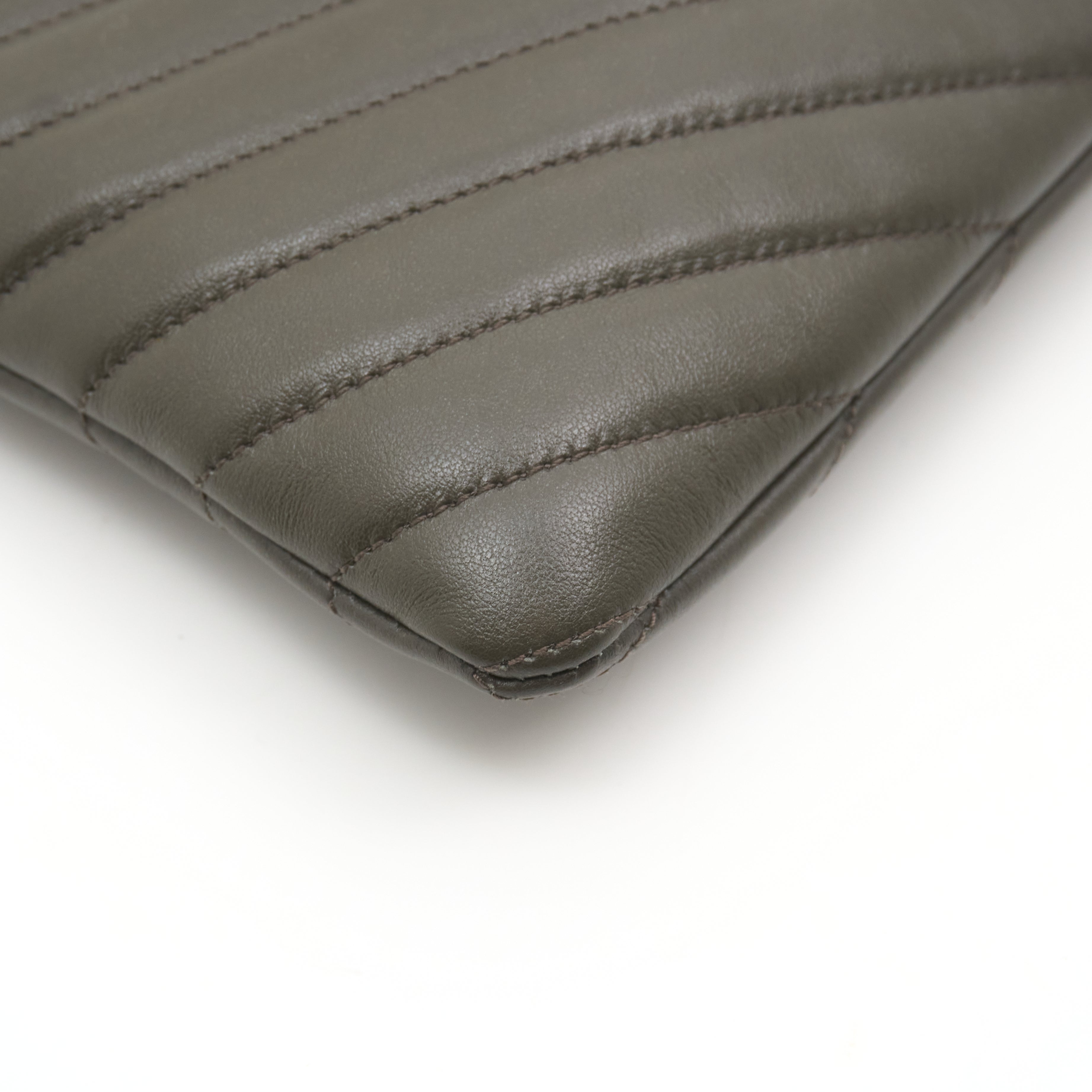 Saint Laurent Chevron Pouch In Olive Leather