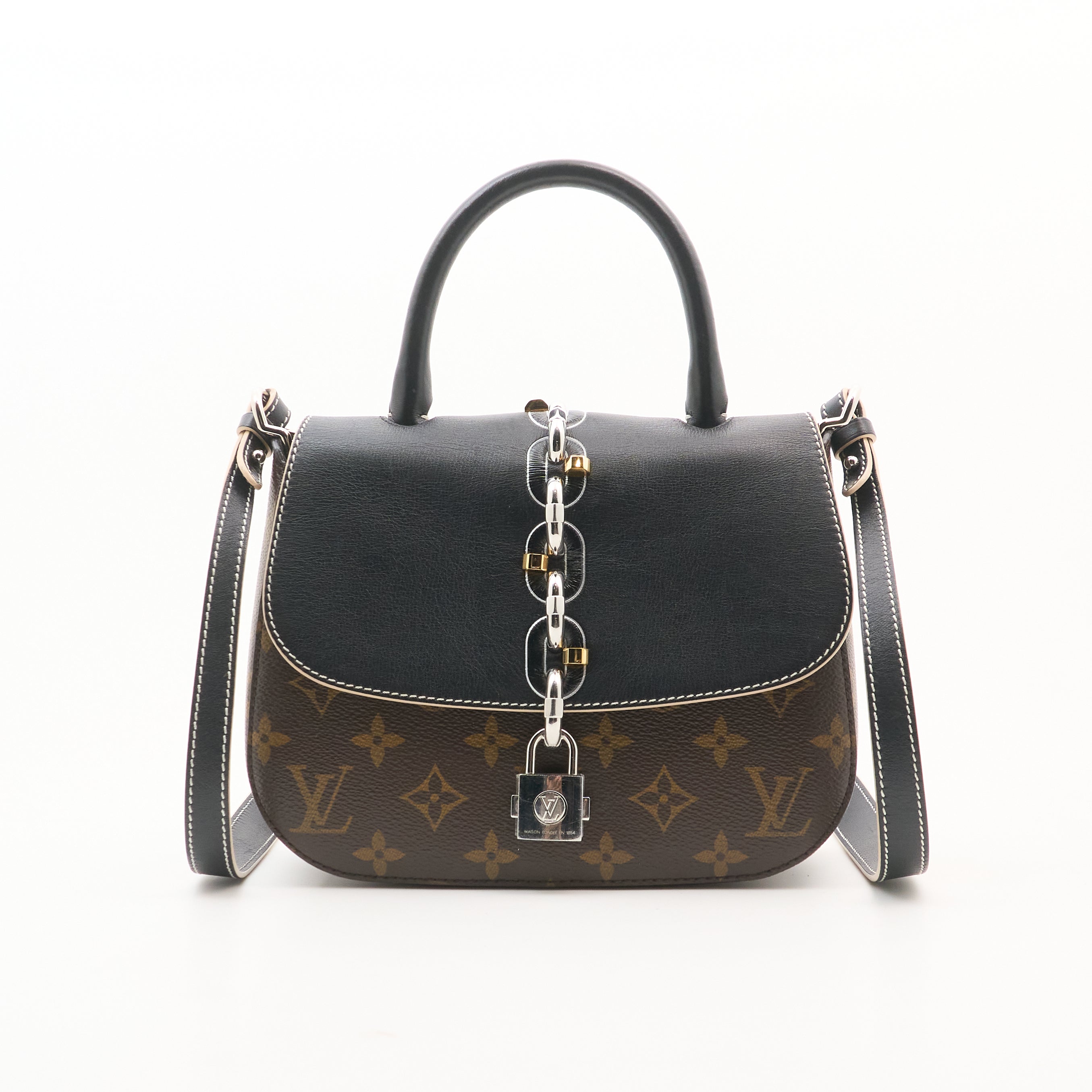 Louis Vuitton Chain It Bag