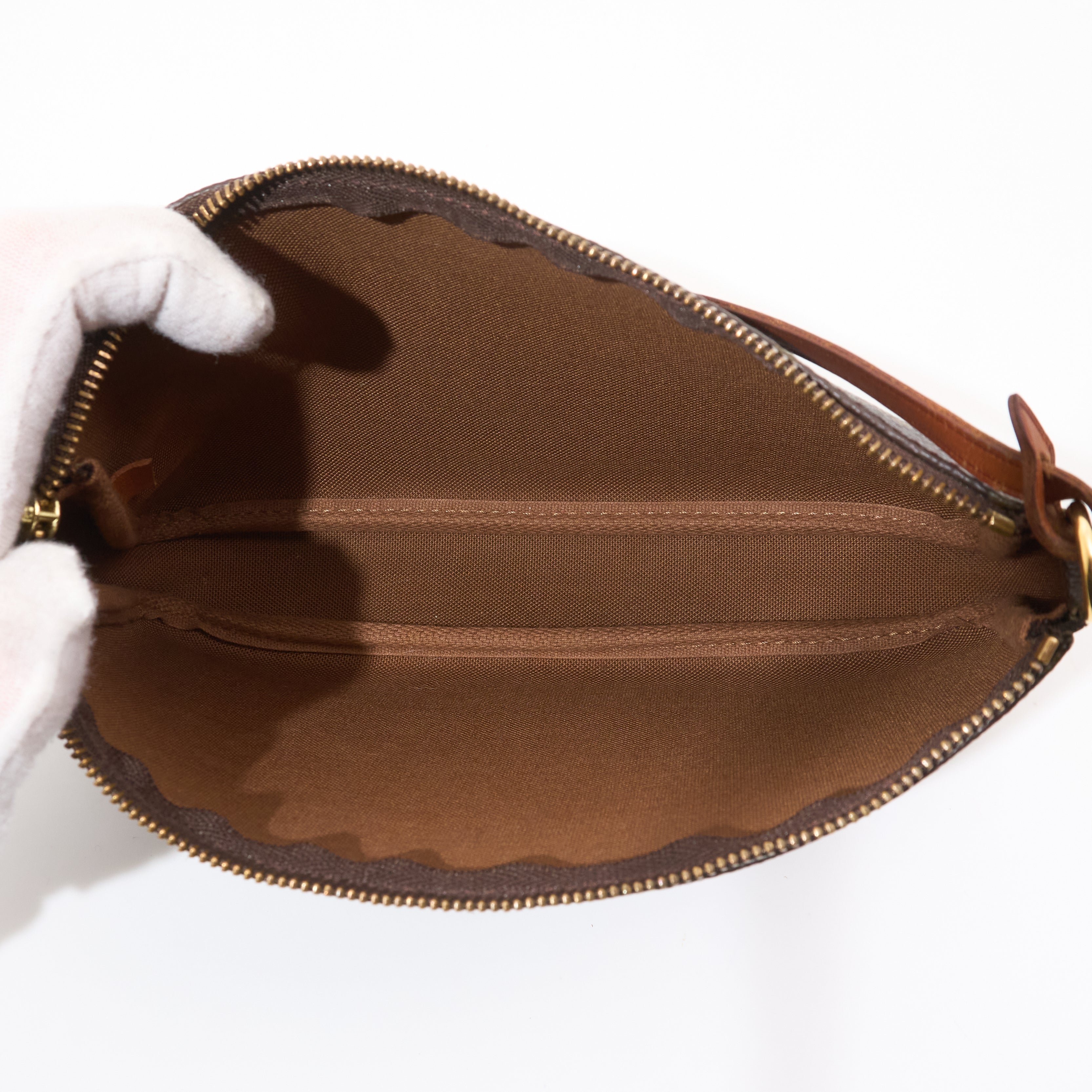 Louis Vuitton Vintage Monogram Pochette Bag