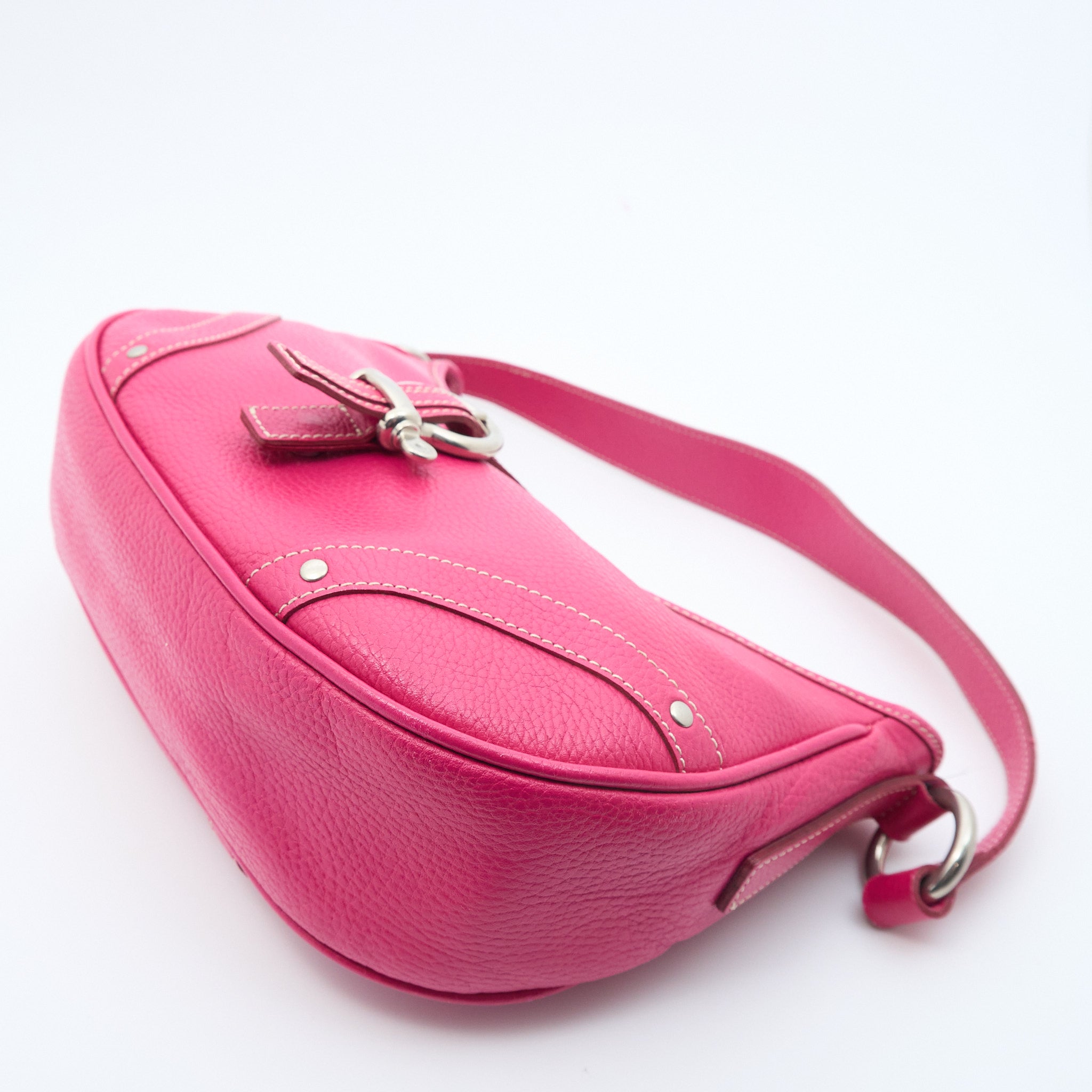 Burberry Vintage Leather Shoulder Bag in Fuchsia Pink