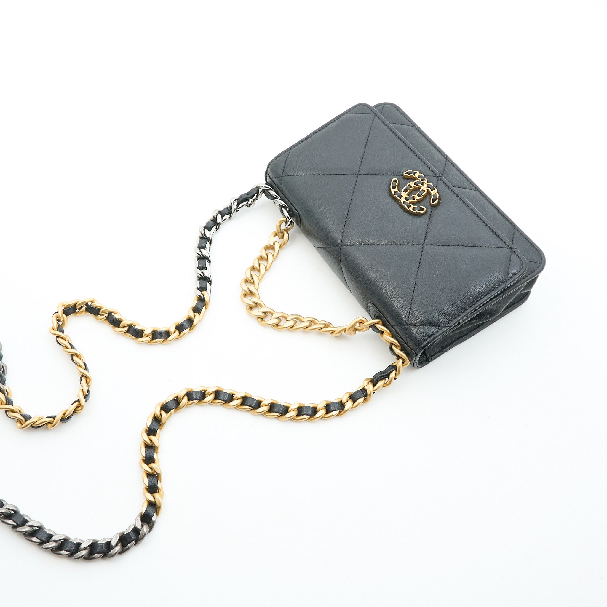 Chanel 19 Black Wallet On Chain WOC