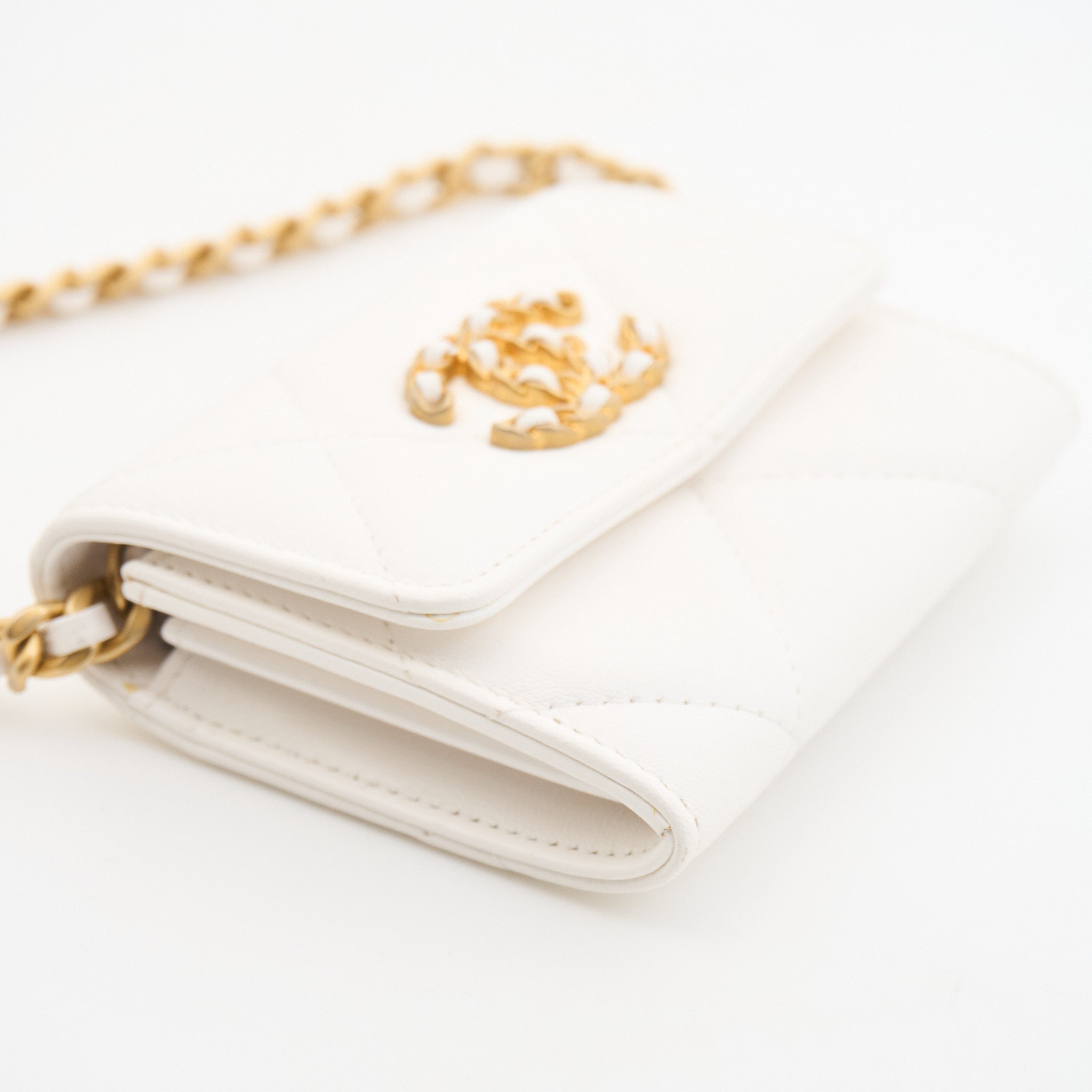 Chanel Lambskin Quilted Card Wallet on Chain in White GHW