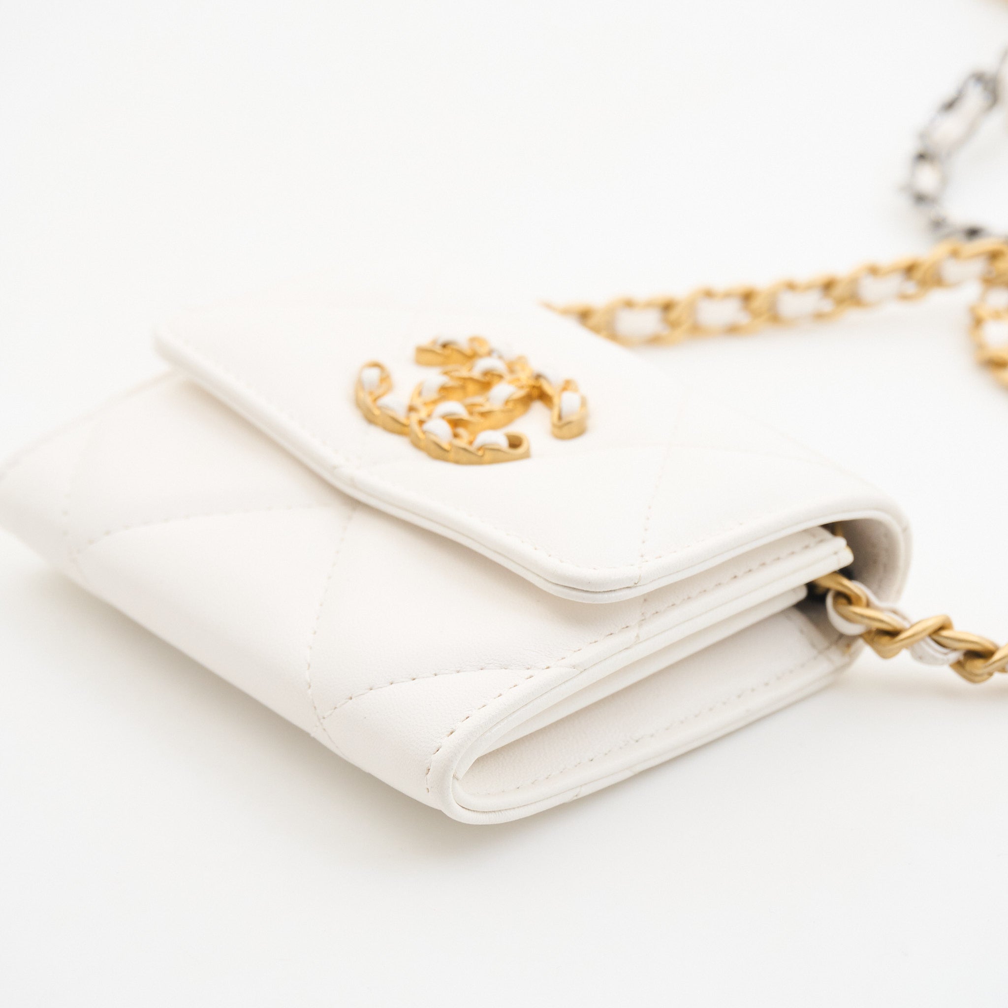 Chanel Lambskin Quilted Card Wallet on Chain in White GHW