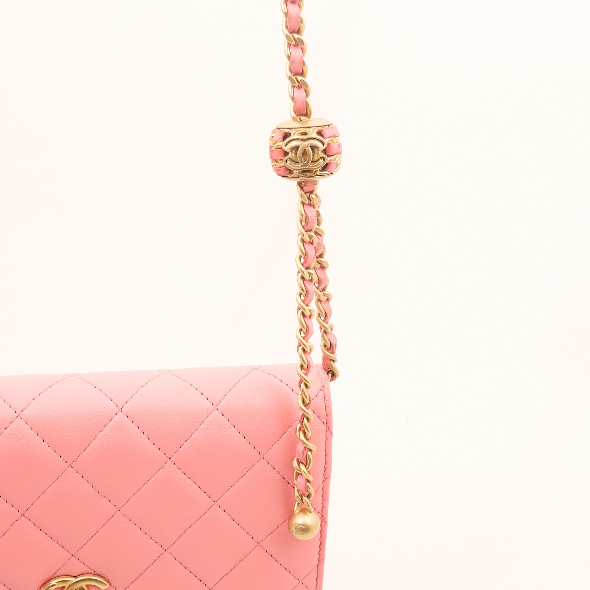 Chanel Pink Pearl Crush Wallet On Chain GHW