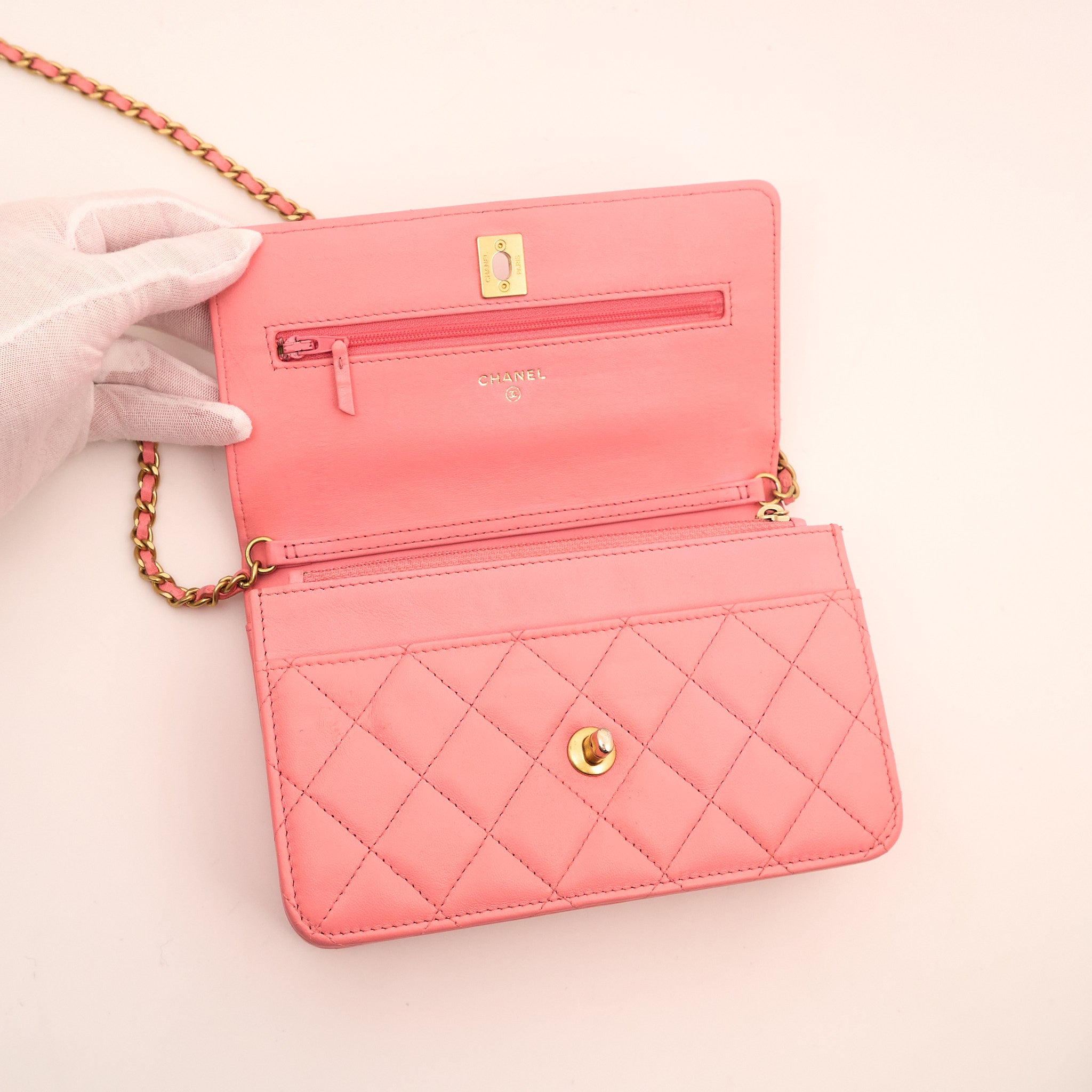 Chanel Pink Pearl Crush Wallet On Chain GHW