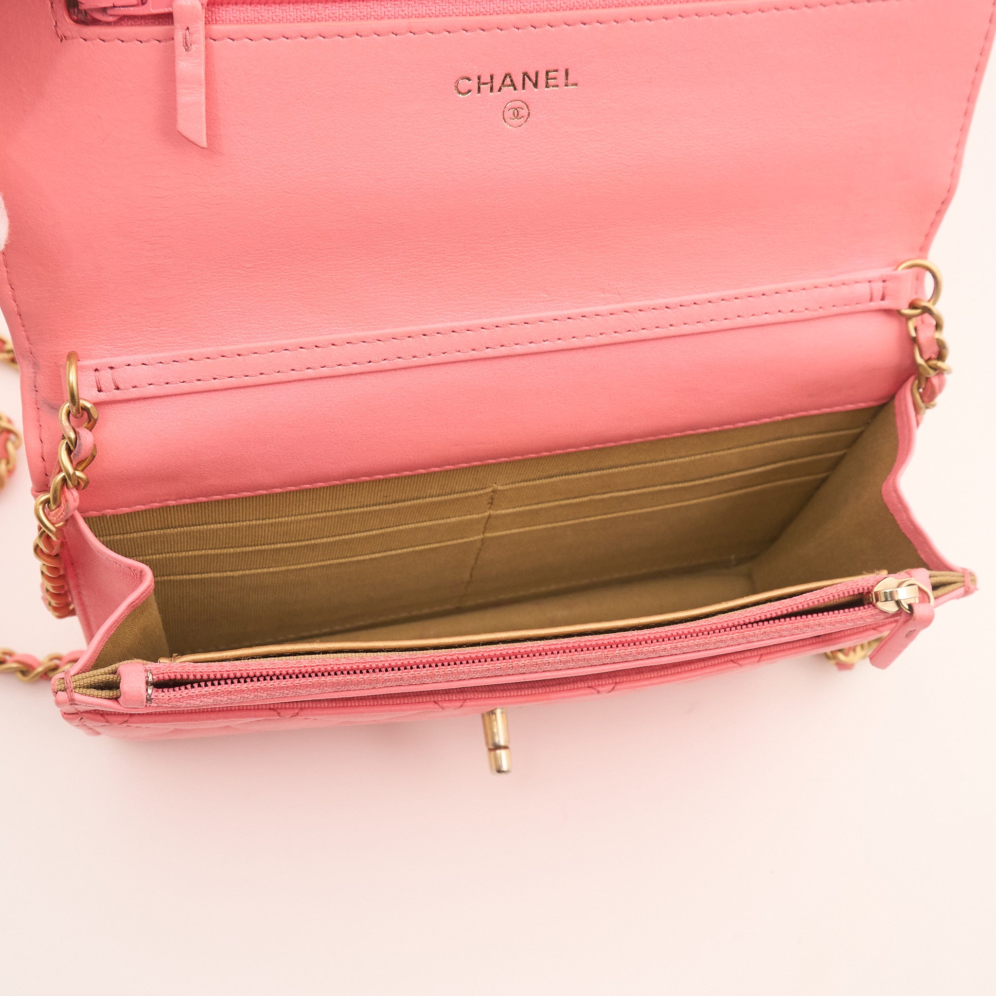 Chanel Pink Pearl Crush Wallet On Chain GHW
