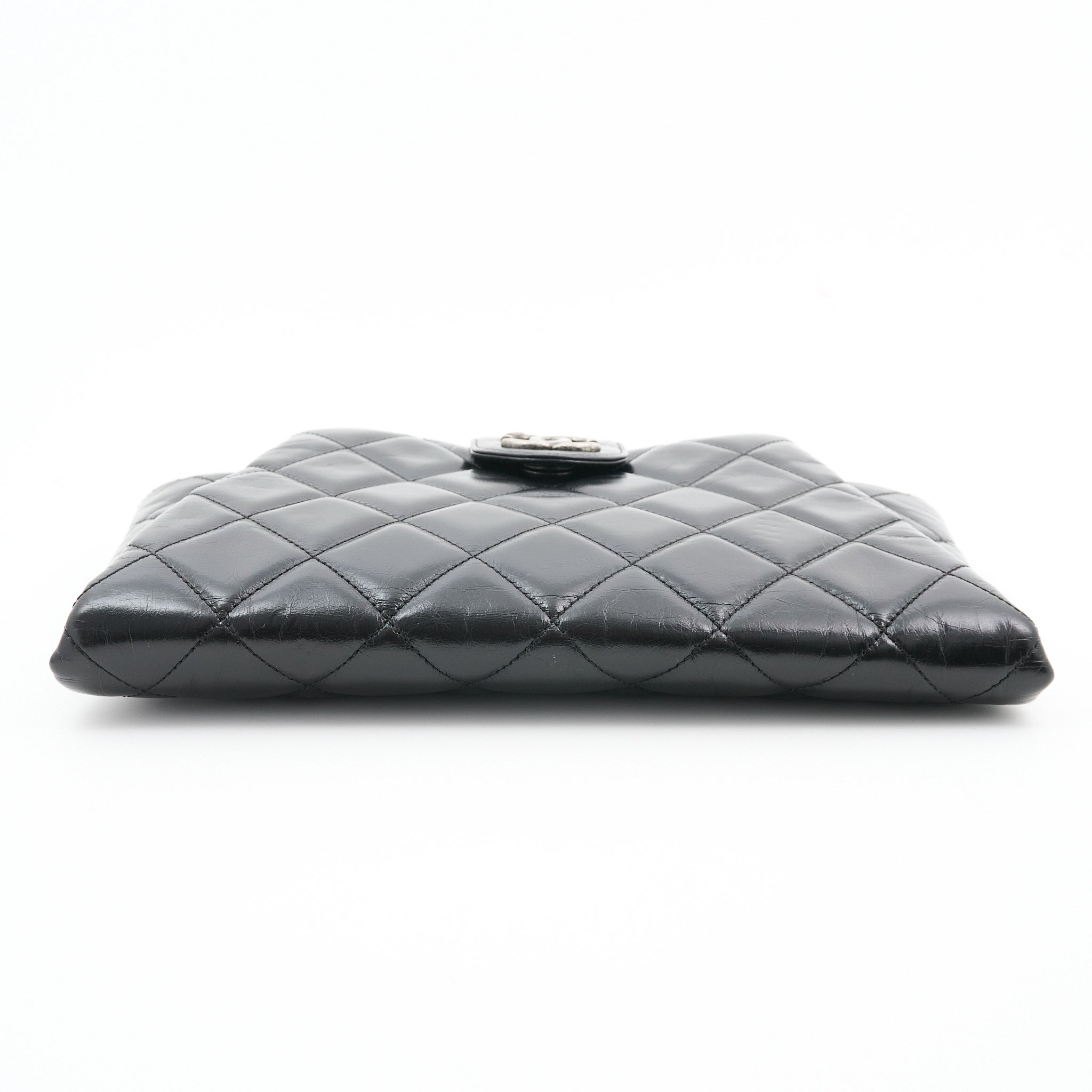 Chanel Black Aged Calfskin Quilted Zip Clutch With Chain