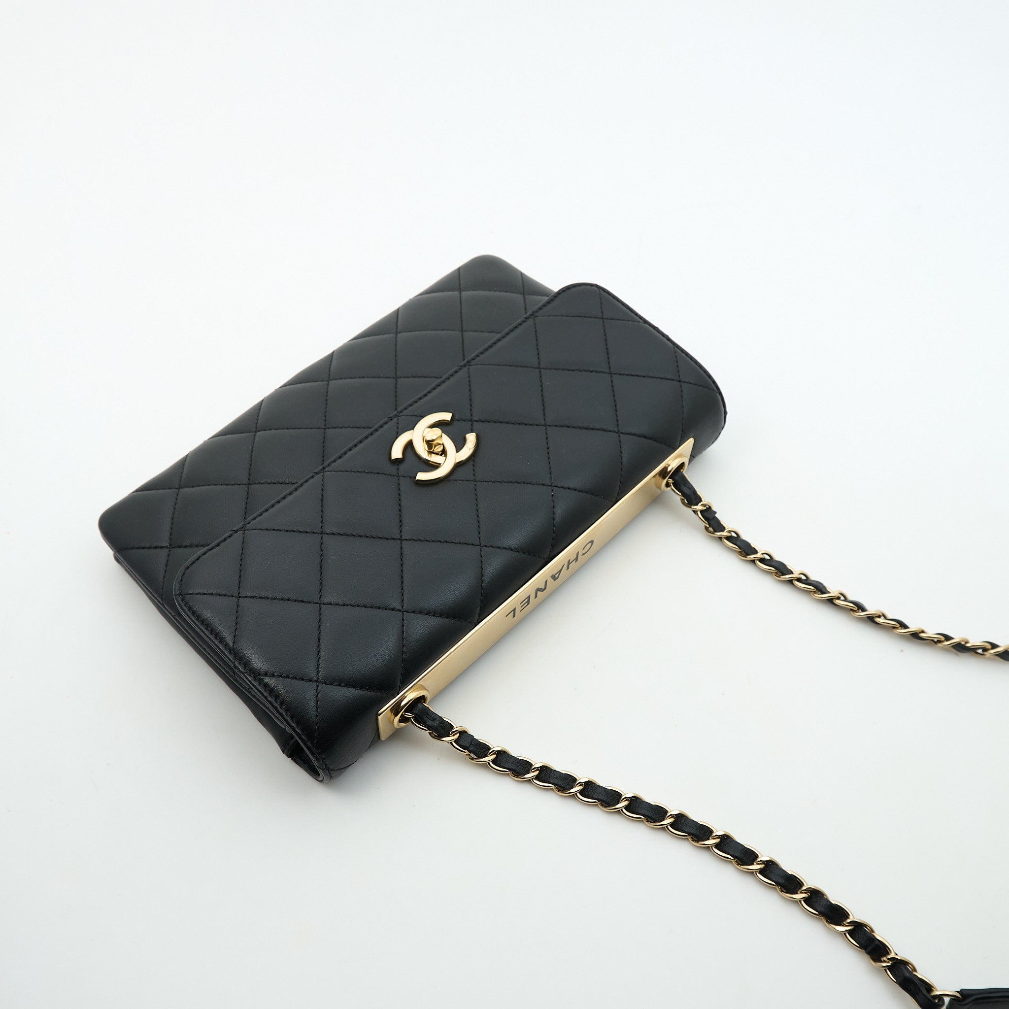 Chanel Lambskin Quilted Medium Trendy Flap Bag