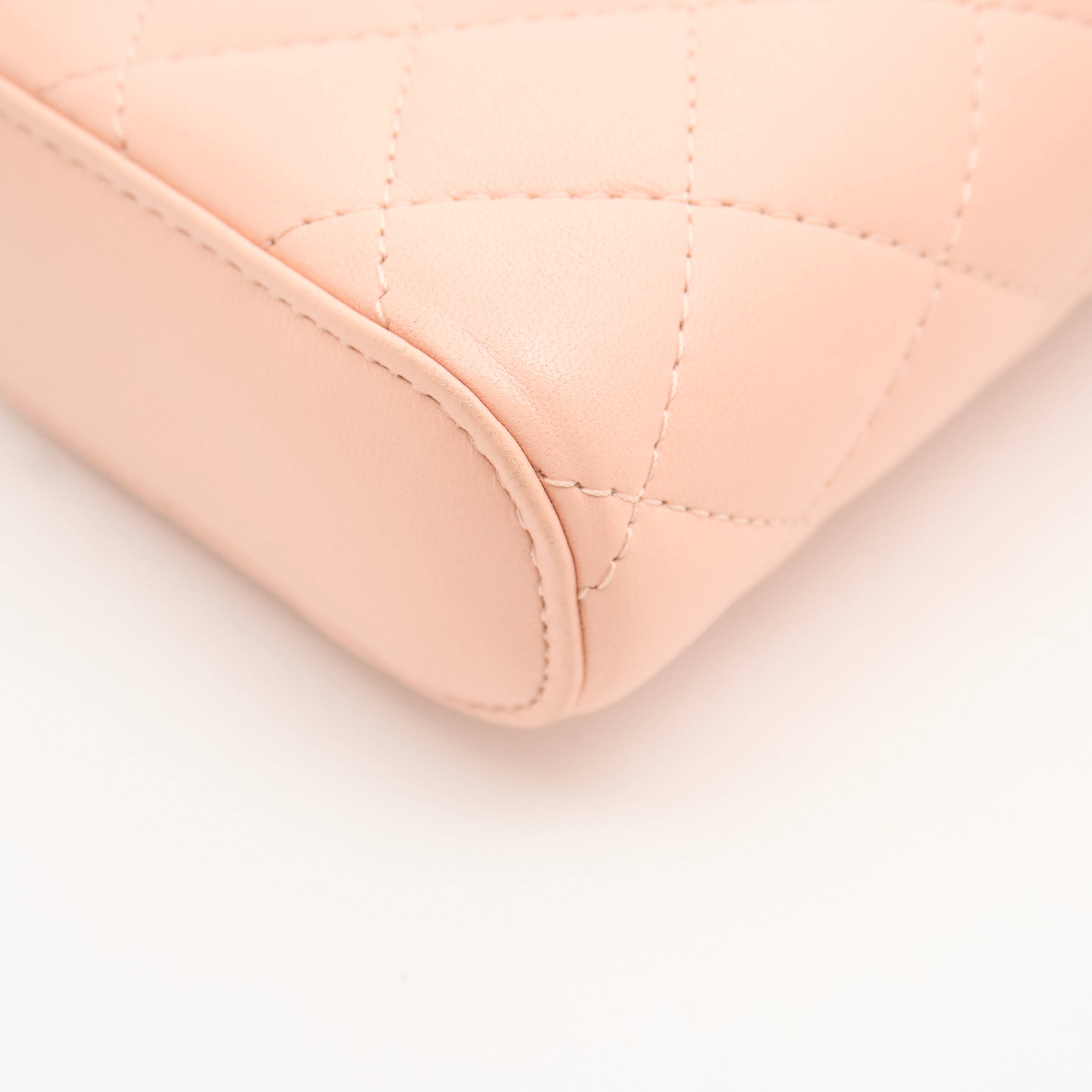 Chanel Vertical Vanity Case Pink Lambskin LGHW