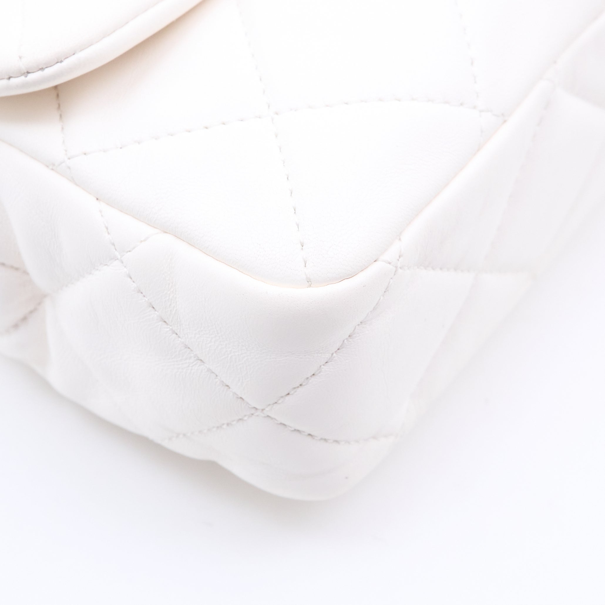 Chanel White Mini Quilted Flap Shoulder Bag GHW