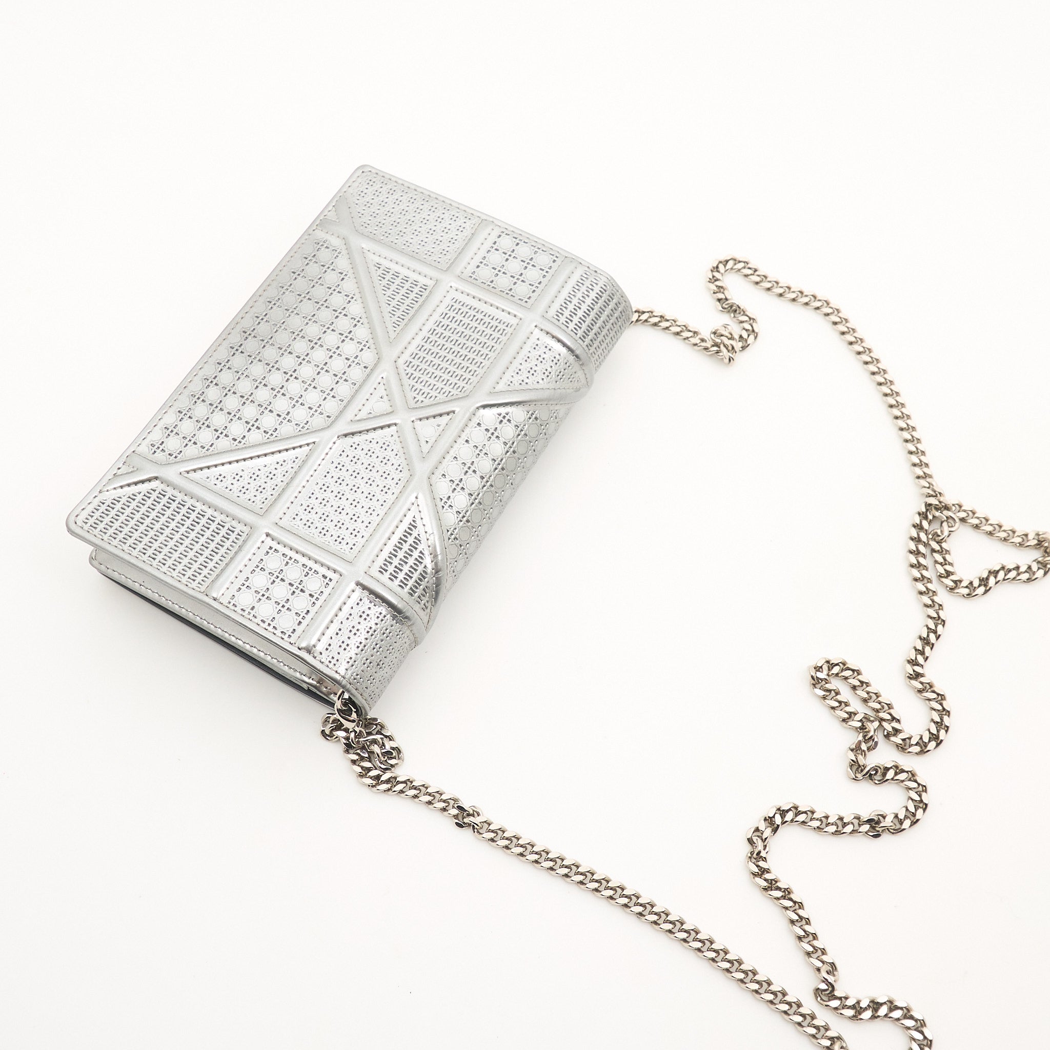 Christian Dior Diorama Wallet On Chain Silver
