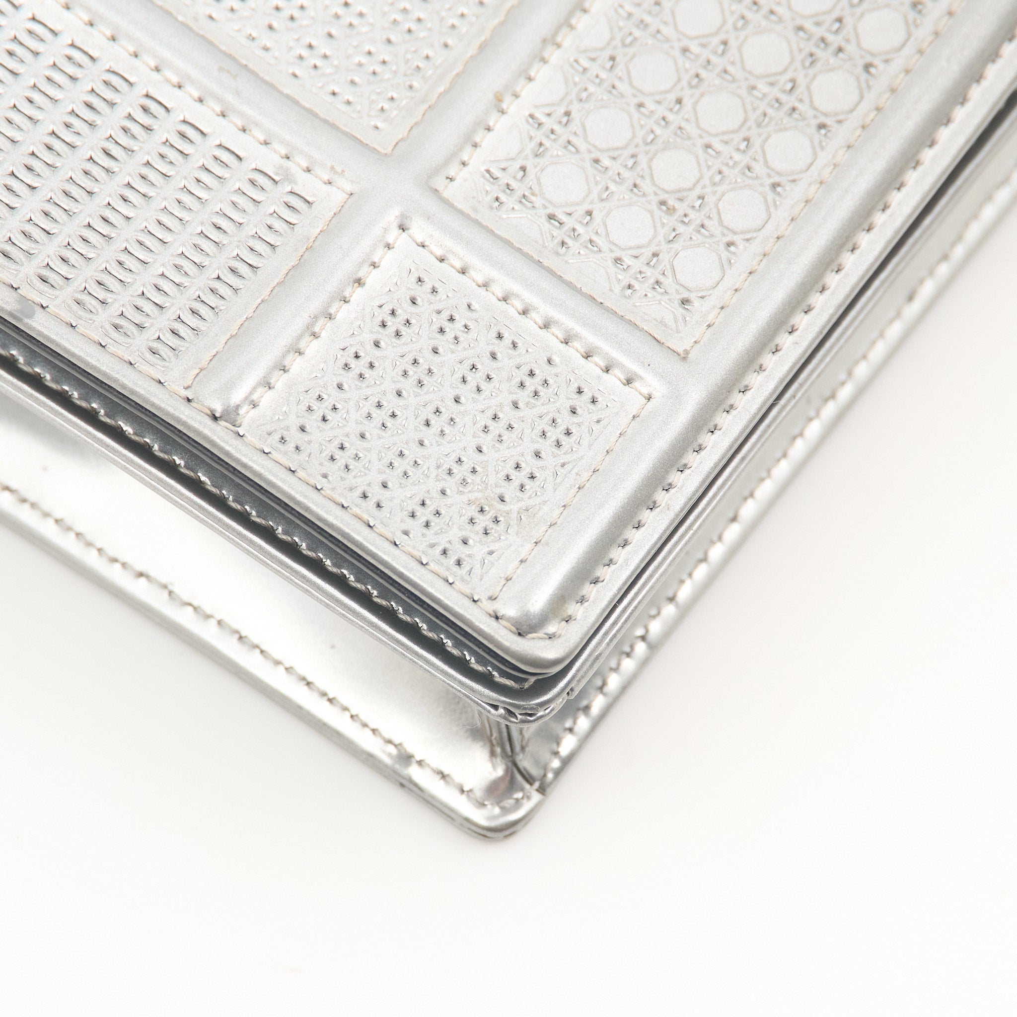 Christian Dior Diorama Wallet On Chain Silver