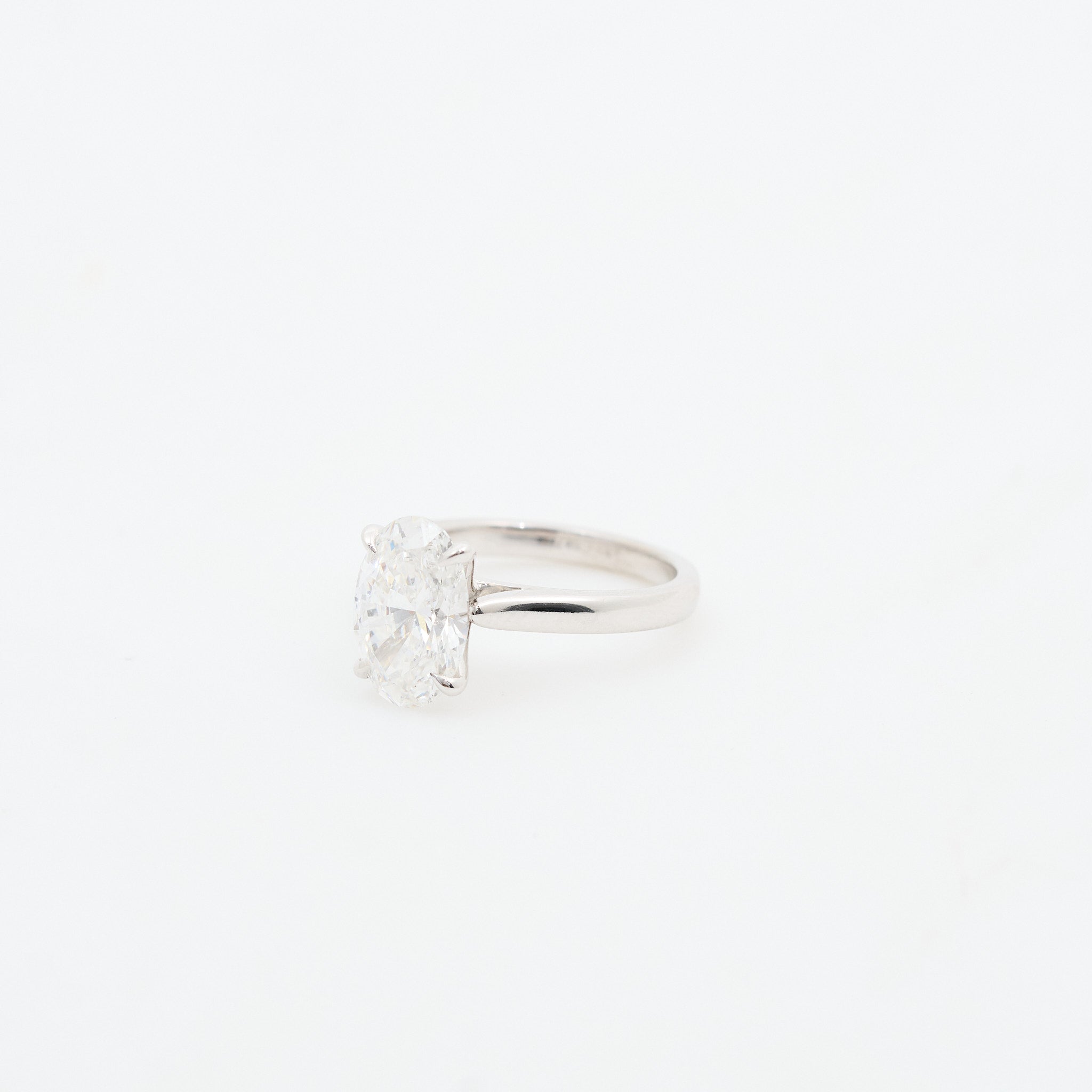 Custom by MV & Co.Oval Lab DIamond 18ct White Gold Ring