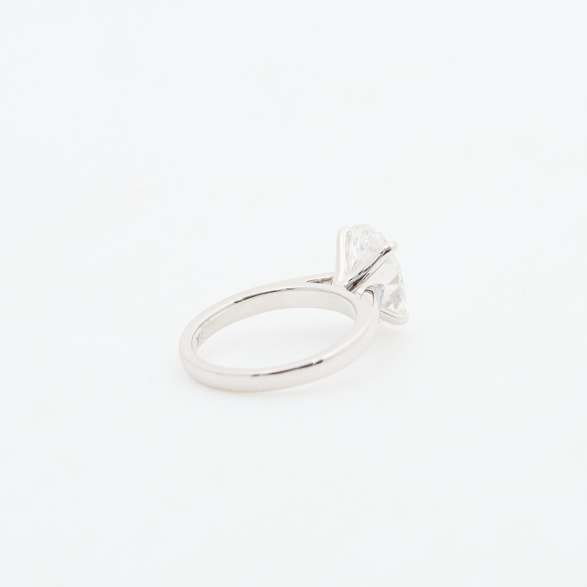 Custom by MV & Co.Oval Lab DIamond 18ct White Gold Ring