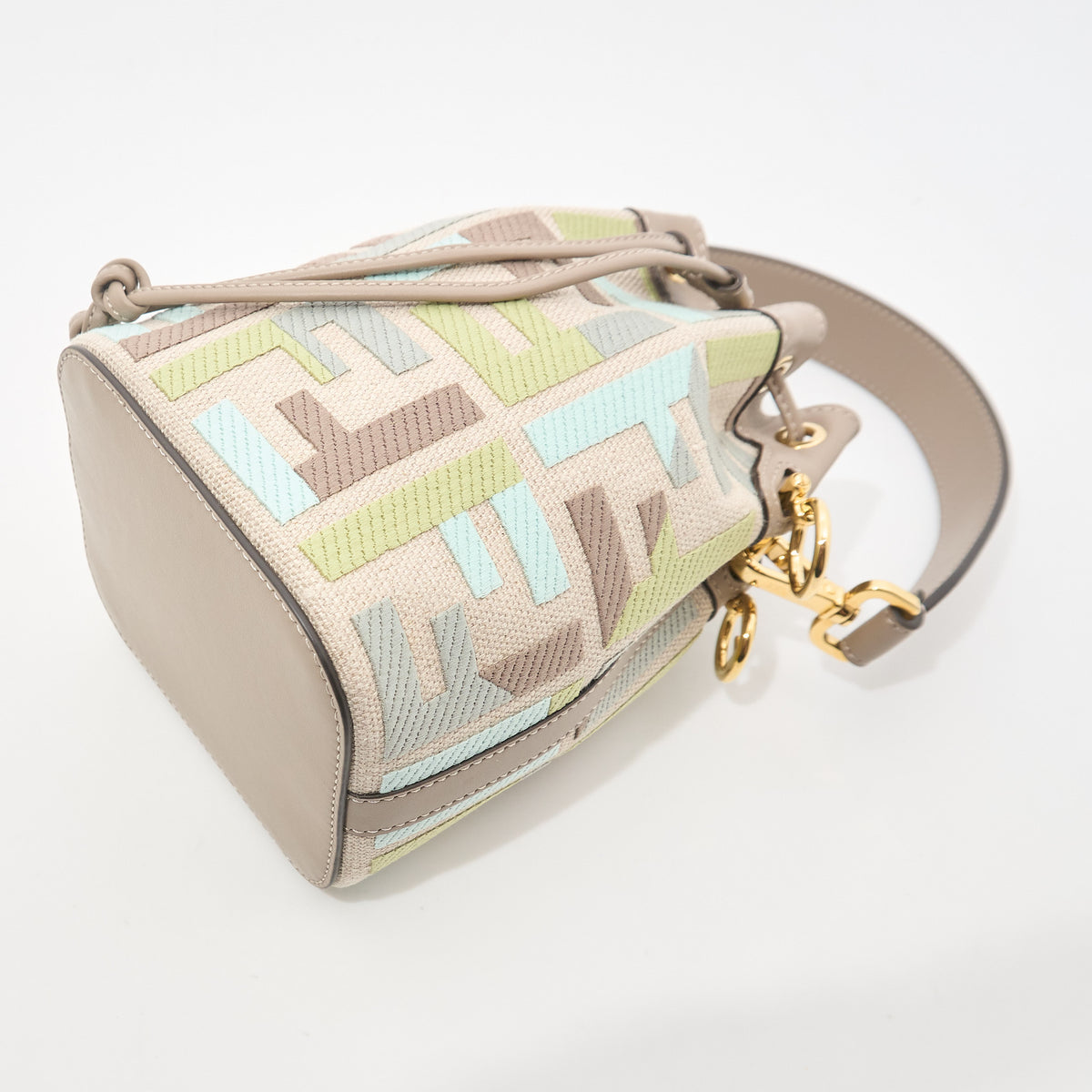 Fendi Mon Tresor Mini Bucket Bag