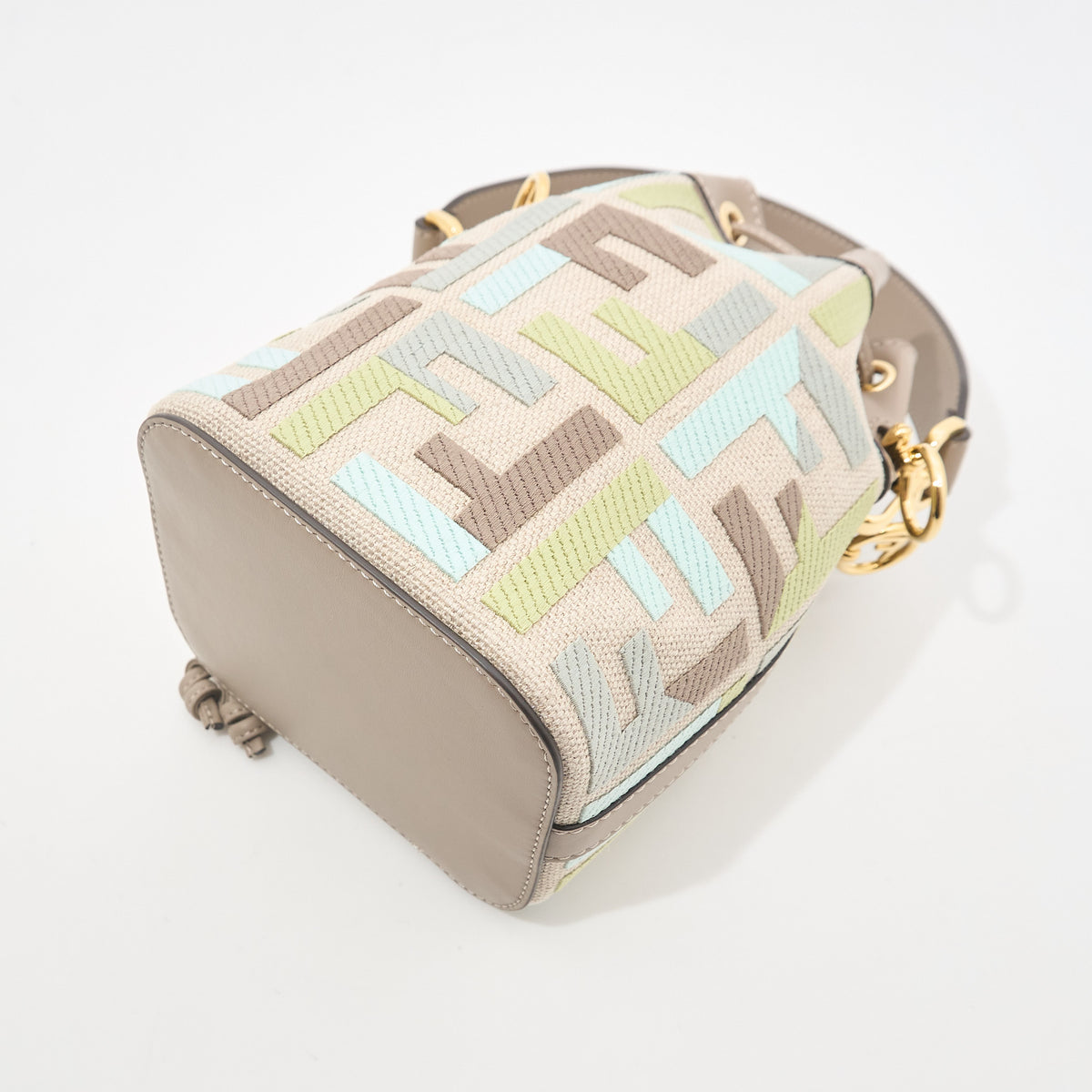 Fendi Mon Tresor Mini Bucket Bag