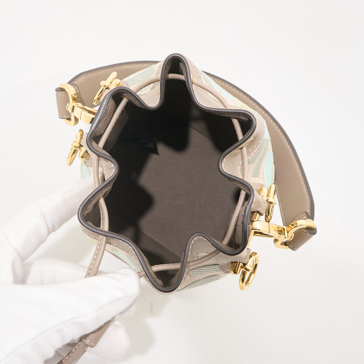 Fendi Mon Tresor Mini Bucket Bag