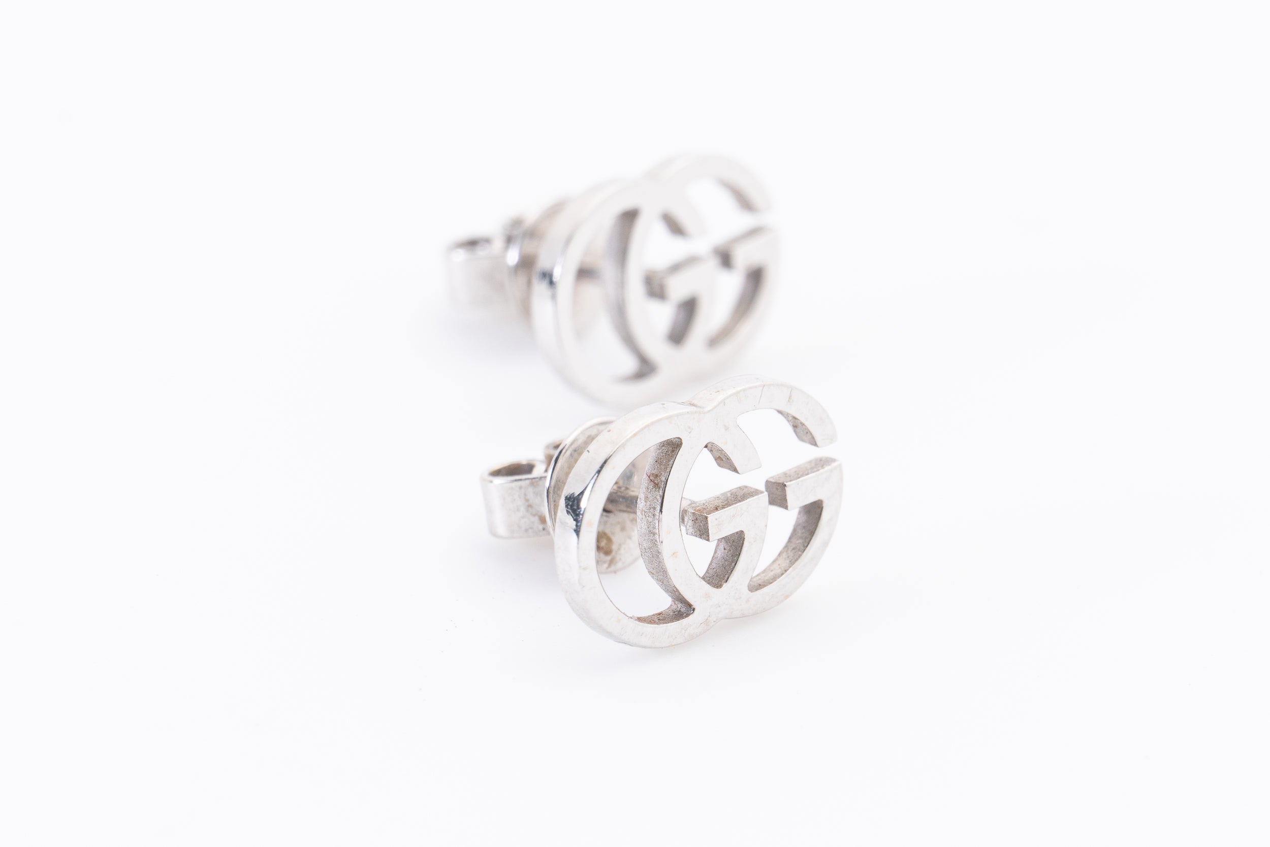 Gucci 18ct White Gold GG Stud Earrings