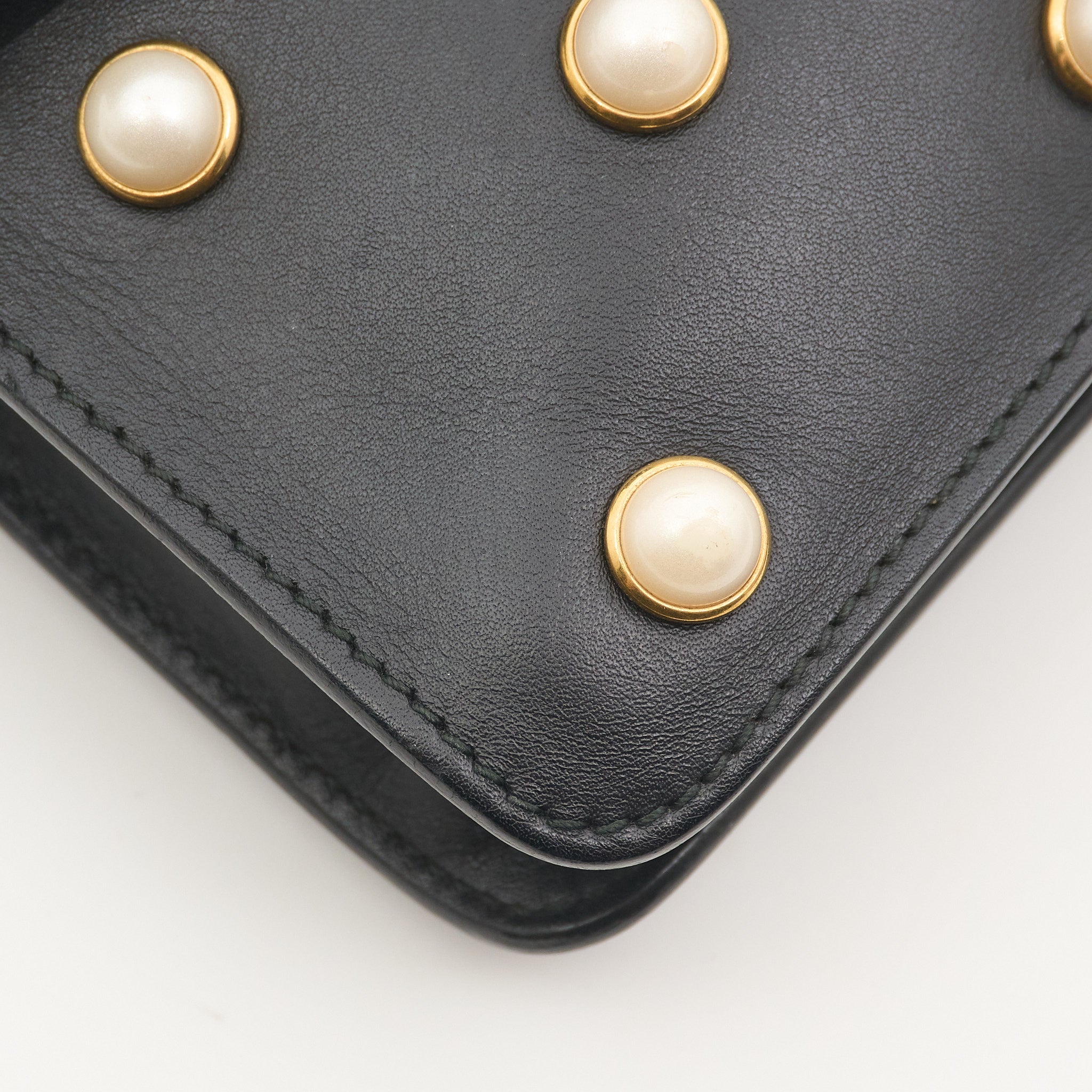 Gucci Broadway Feline Pearl Shoulder Bag