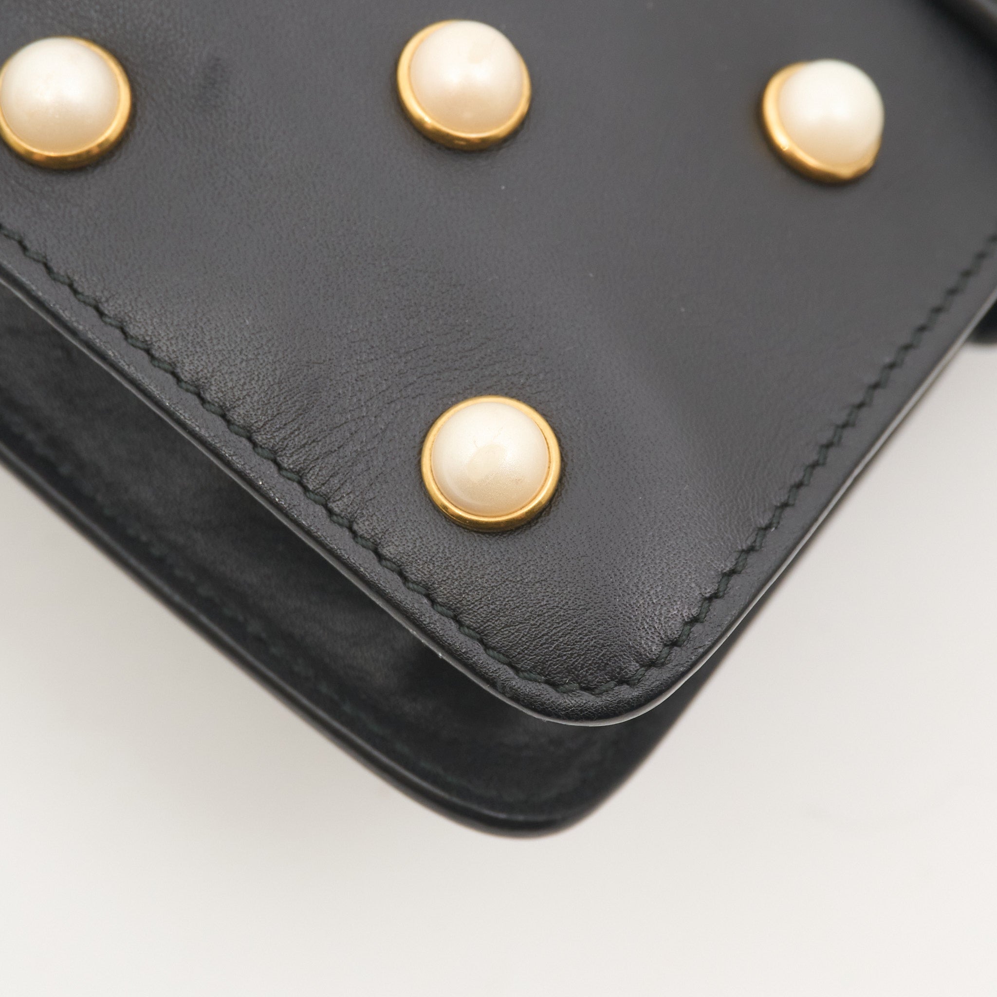 Gucci Broadway Feline Pearl Shoulder Bag