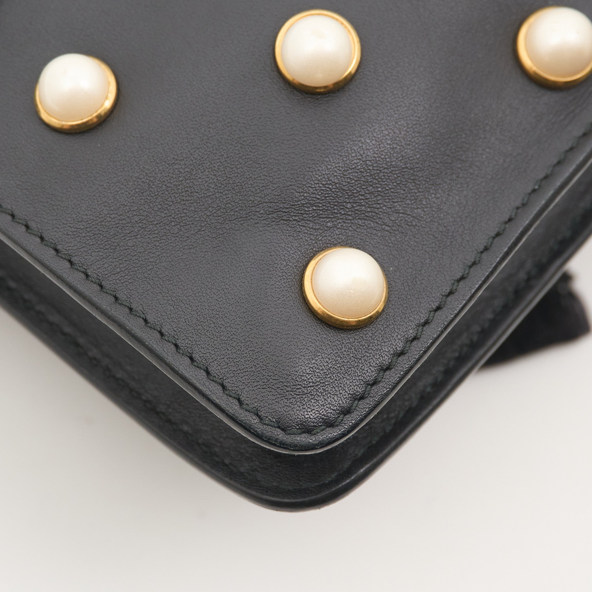 Gucci Broadway Feline Pearl Shoulder Bag