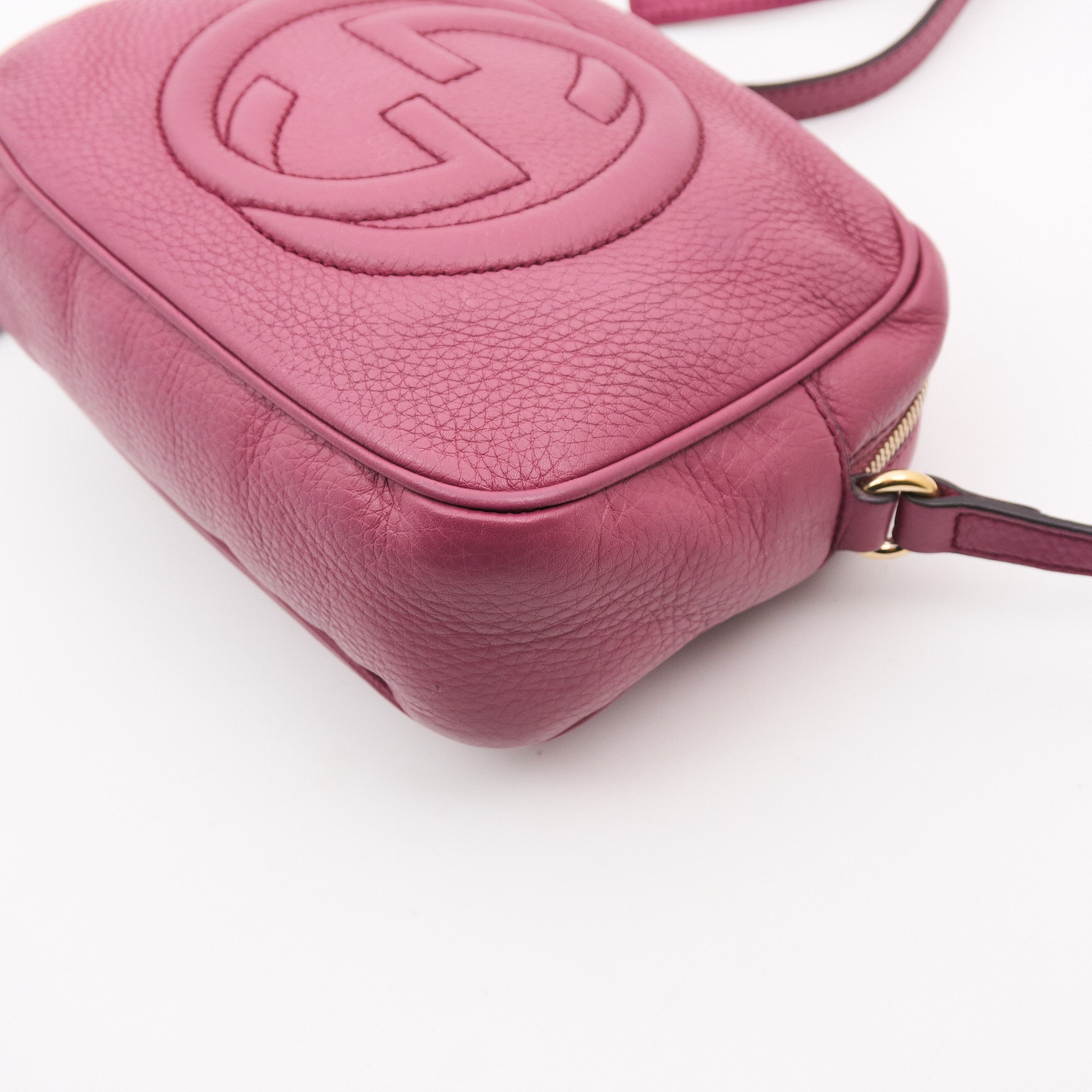 Gucci Disco Soho Berry Crossbody Bag