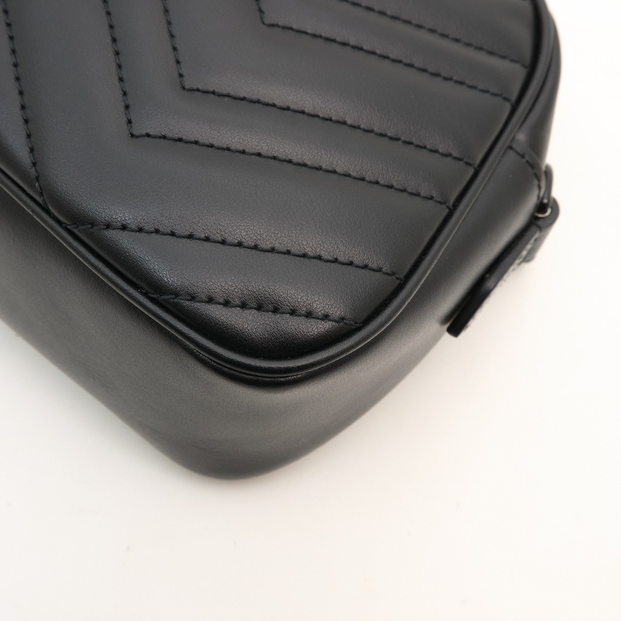 Gucci GG Black Marmont Matelassé Bag