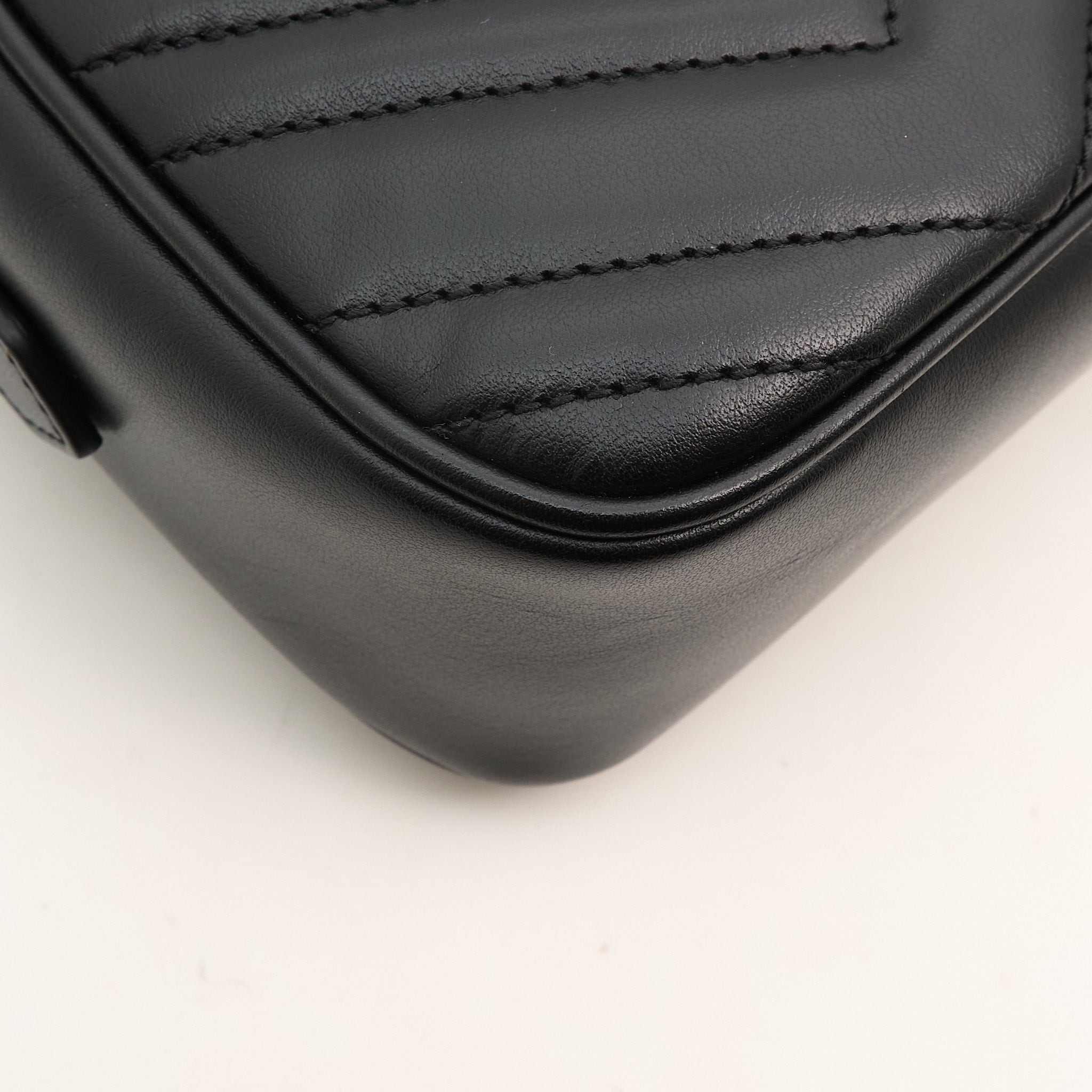 Gucci GG Black Marmont Matelassé Bag
