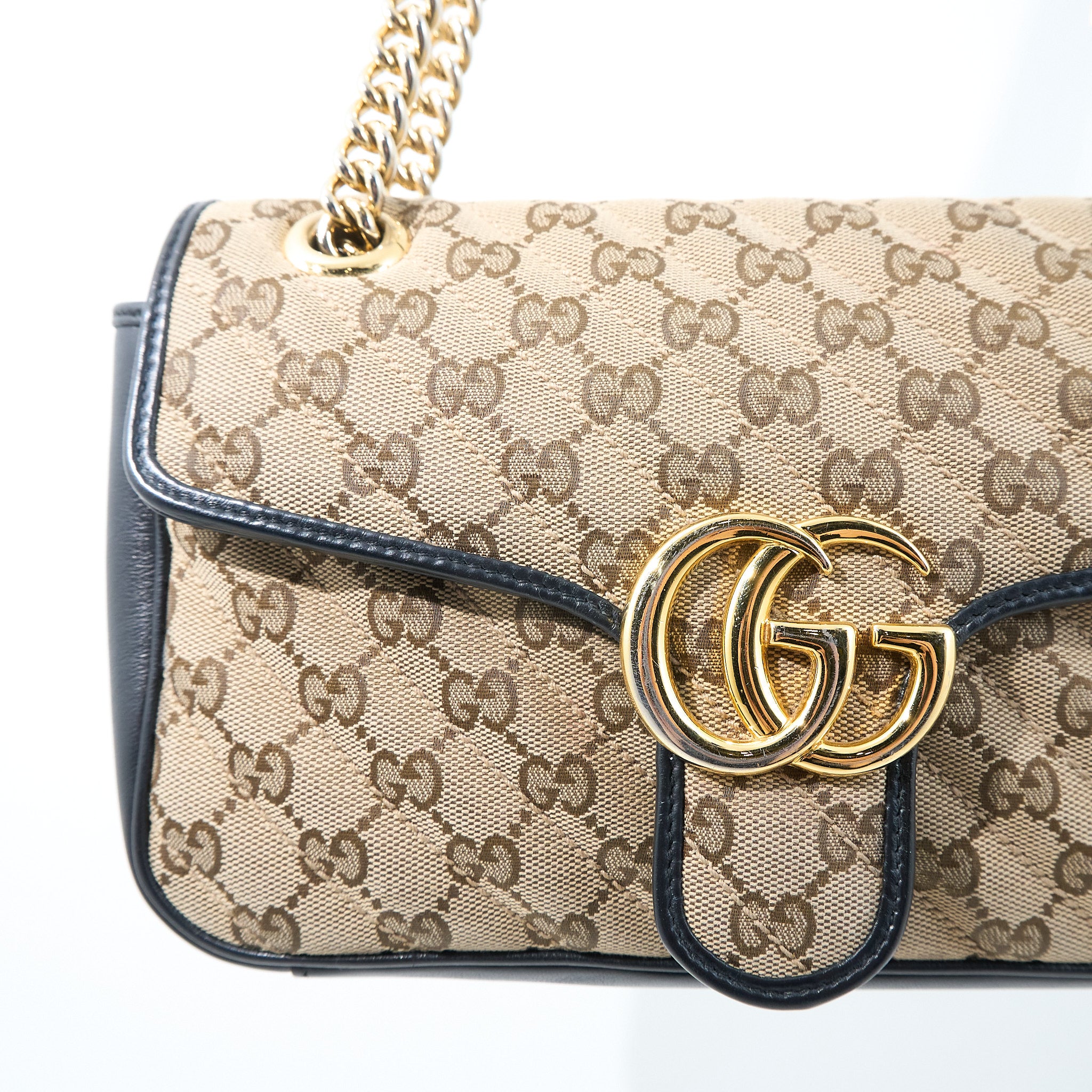 Gucci GG Marmont Small Shoulder Bag