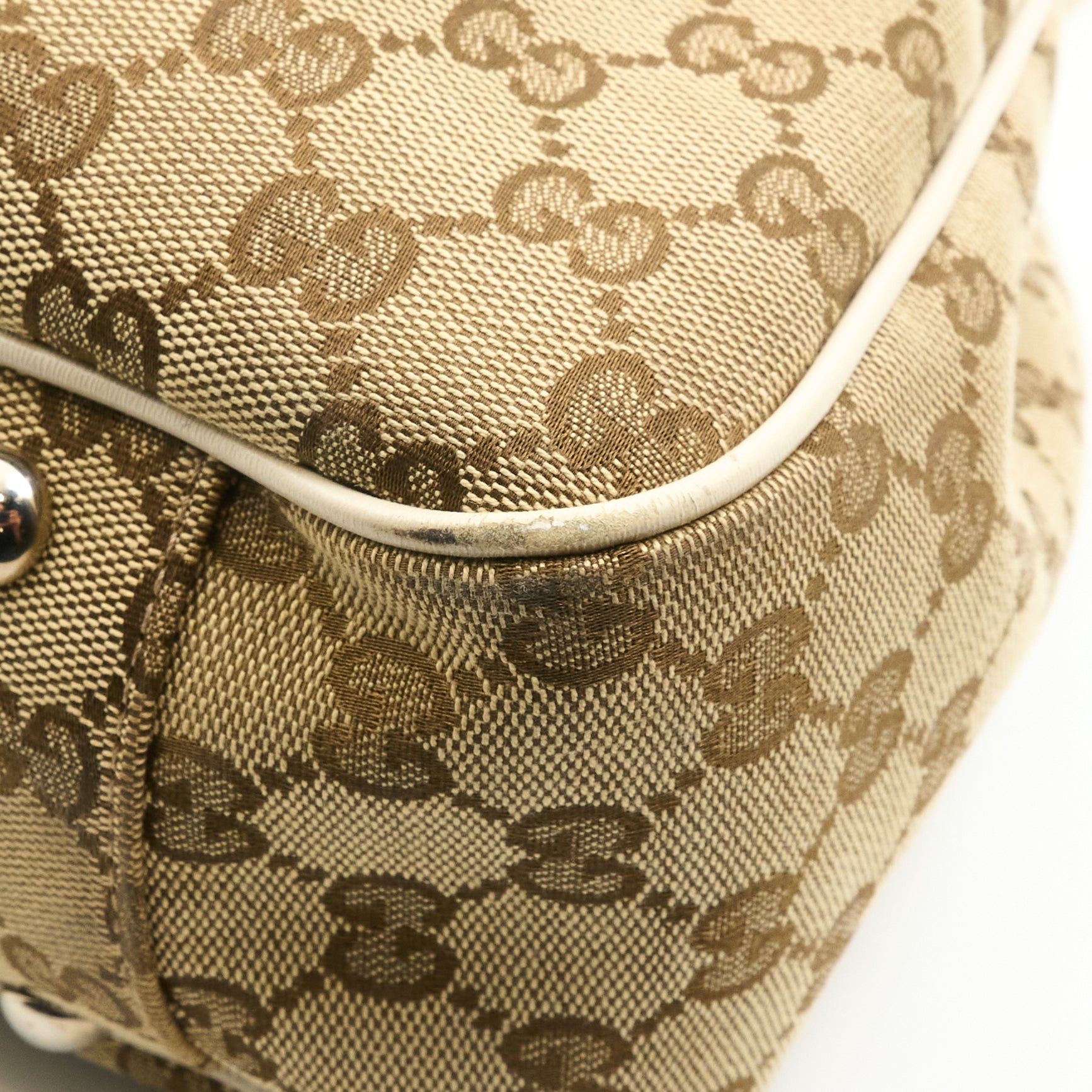 Gucci GG Supreme Vintage Shoulder Bag