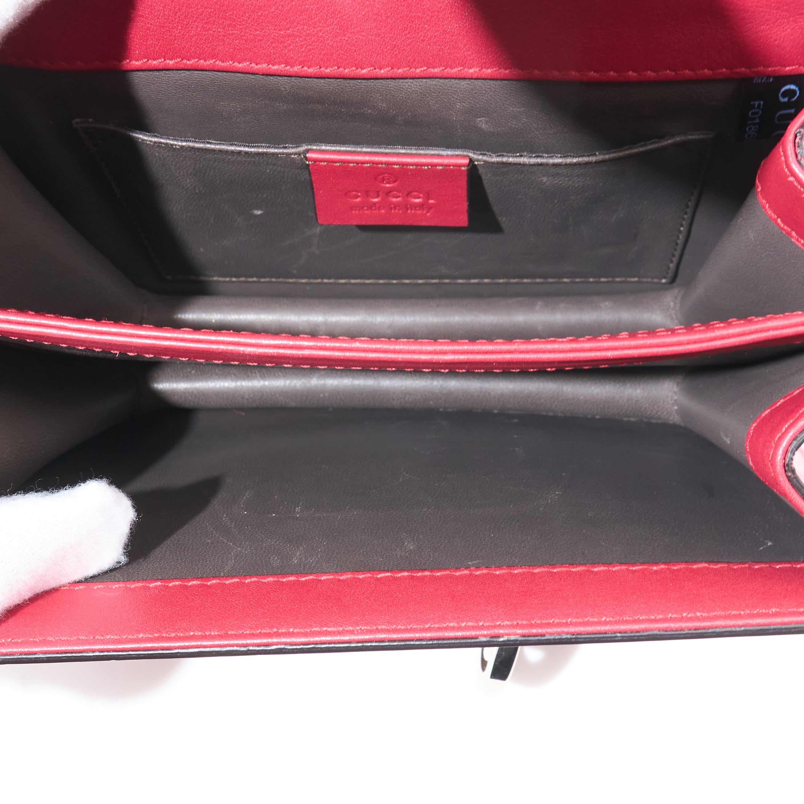 Gucci Interlocking G Crossbody Petunia Bag