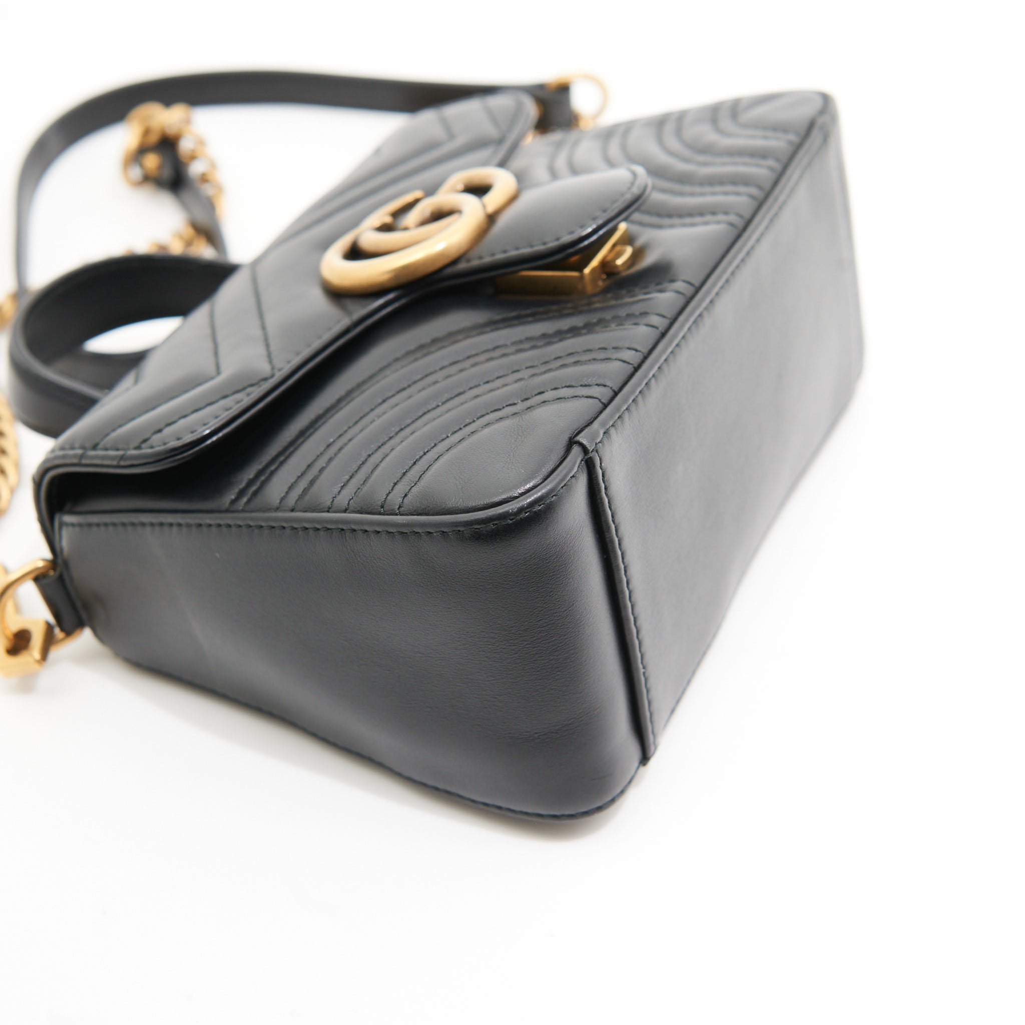 Gucci Leather Marmont Top Handle in Black