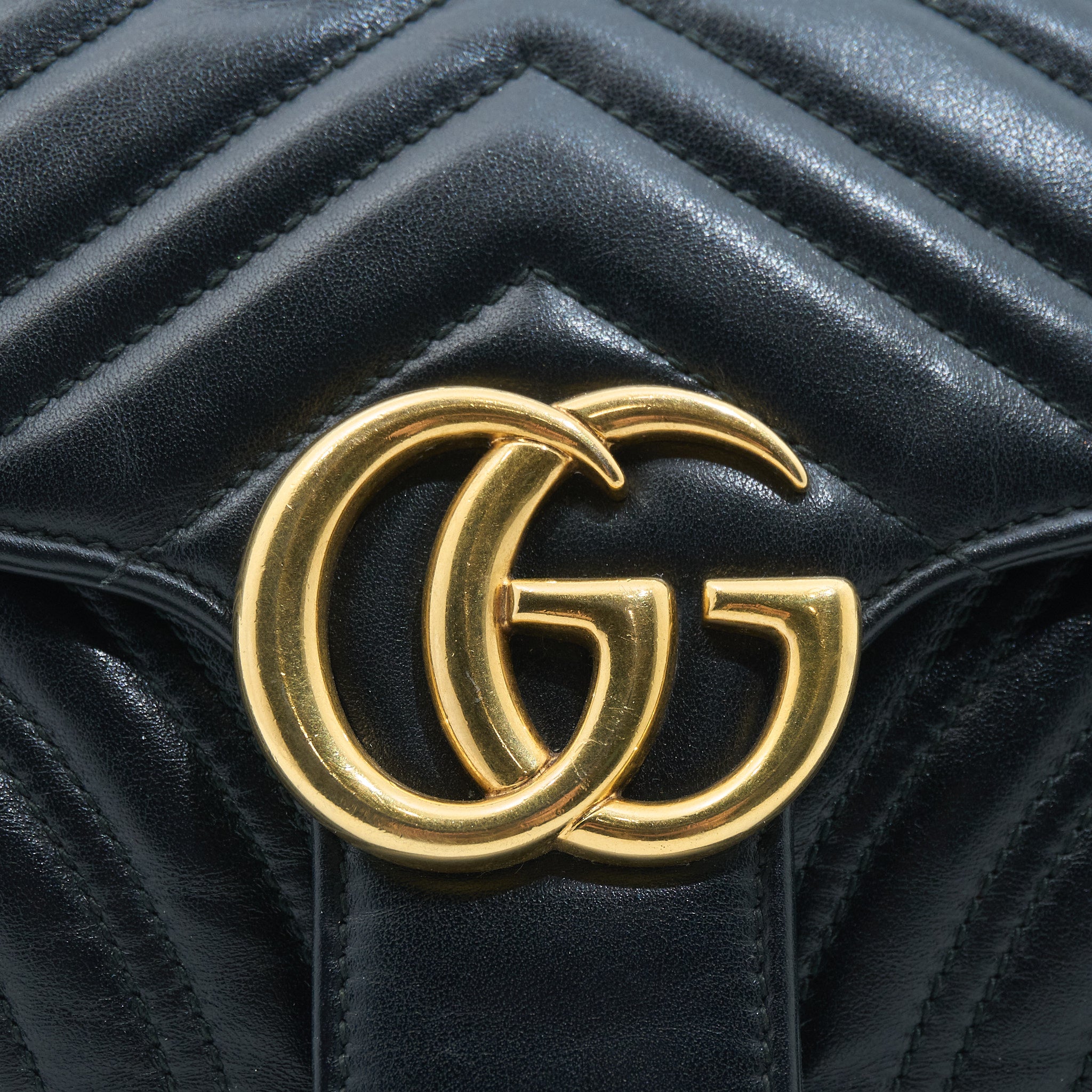 Gucci GG Marmont Small Black Shoulder Bag