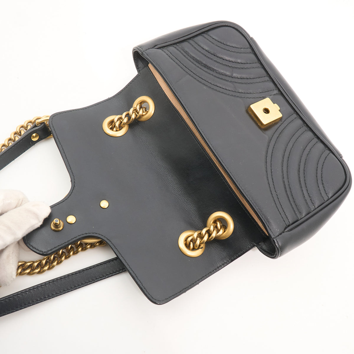 Gucci GG Marmont Matelassé Small Shoulder Flap Bag Black